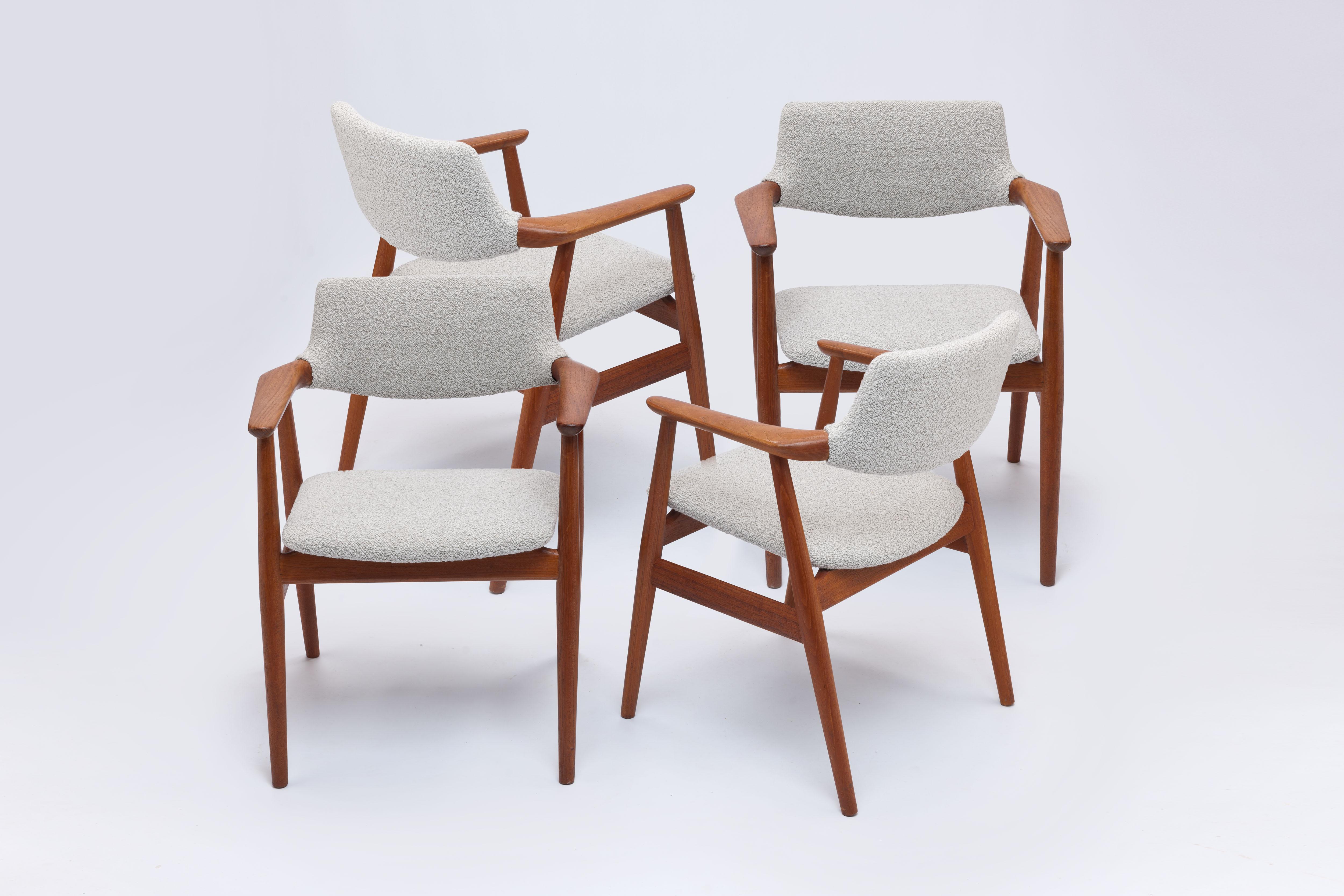 Set of 4 teak armchairs by Danish designer Svend Åge Eriksen, model GM11 designed in 1962 for Glostrup Møbelfabrik, Denmark. The floating back support of this design is a striking and beautiful feature of this timeless design executed from solid