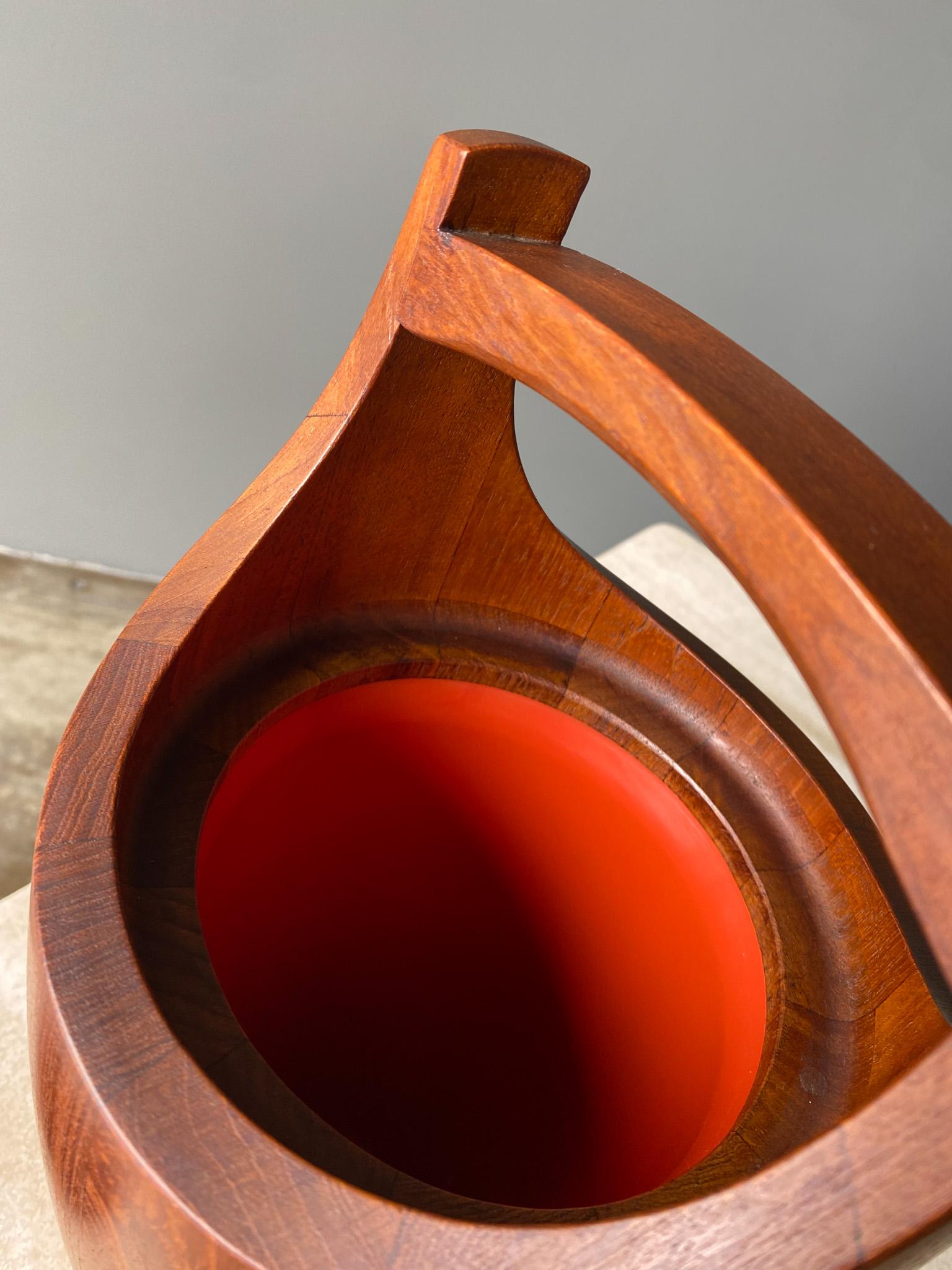 Teak Danish Ice Bucket by Jens H. Quistgaard for Dansk, 1960s In Good Condition In San Juan Capistrano, CA