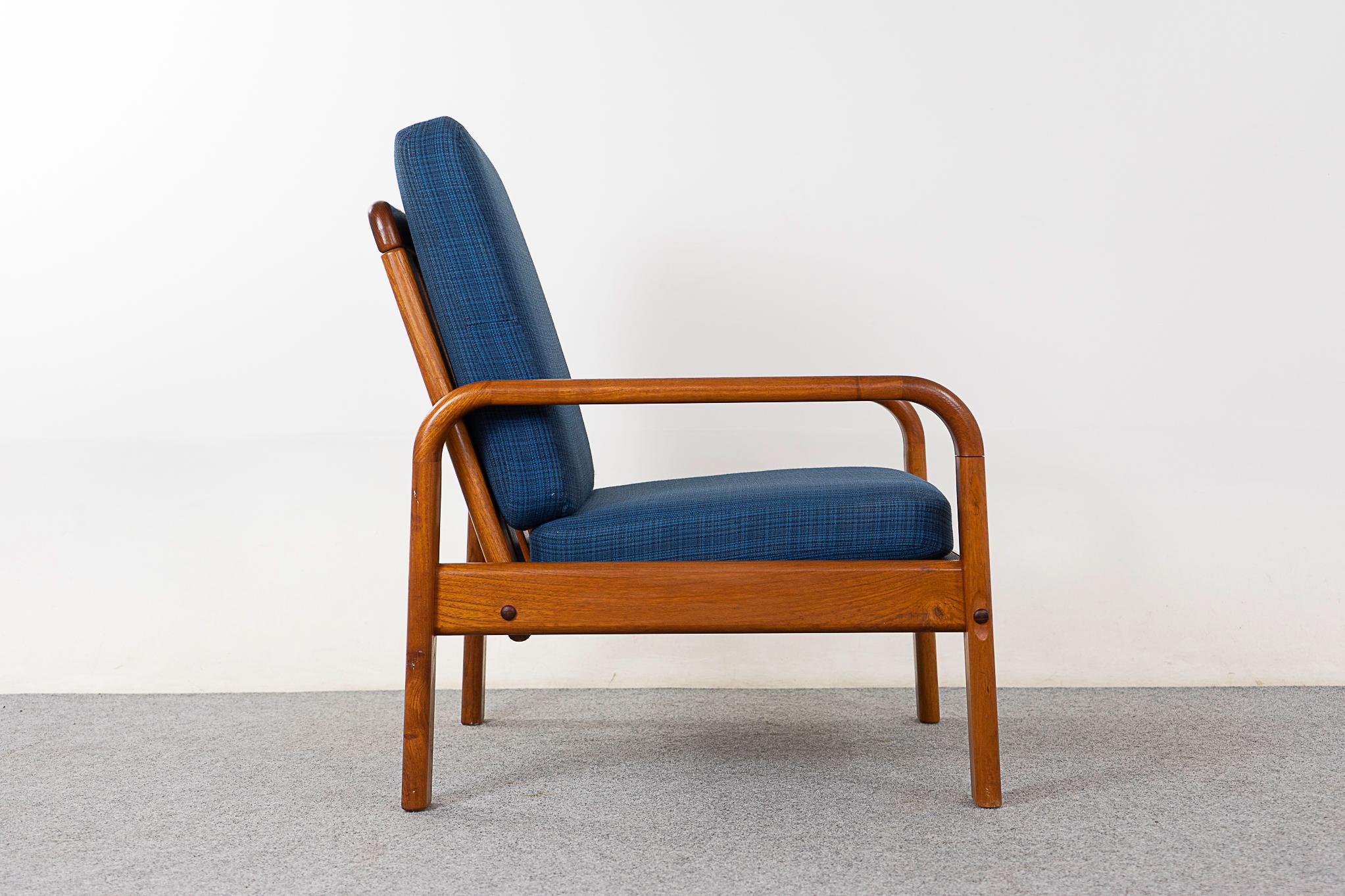 Teak Danish Lounge Chair For Sale 2