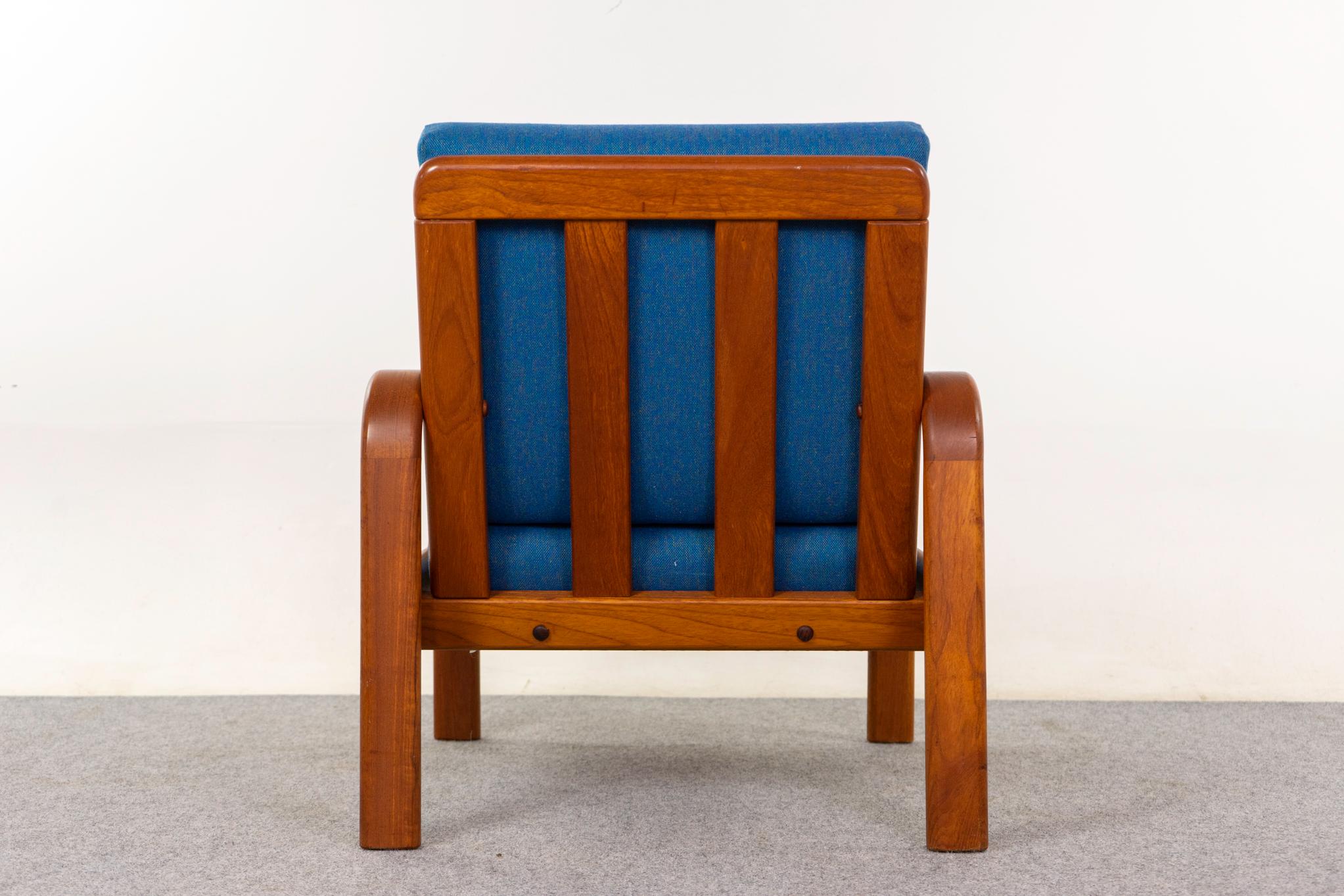 Silla danesa de teca en venta 2