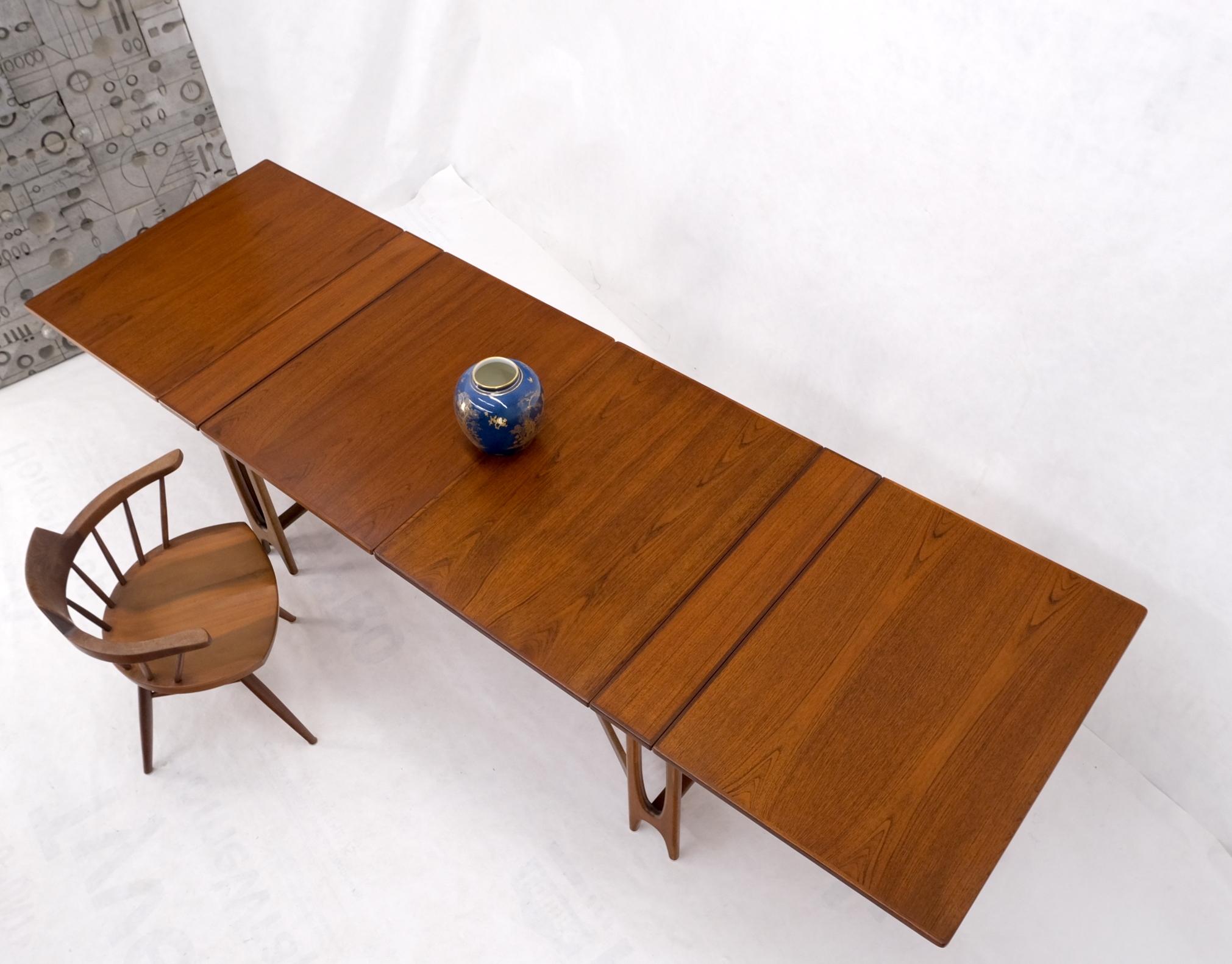 Table Maria de salle à manger de style danois mi-siècle moderne avec pieds en teck, 2 pièces MINT ! en vente 11
