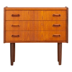 Teak Danish Mid-Century Modern Chest of Drawers, 1960s