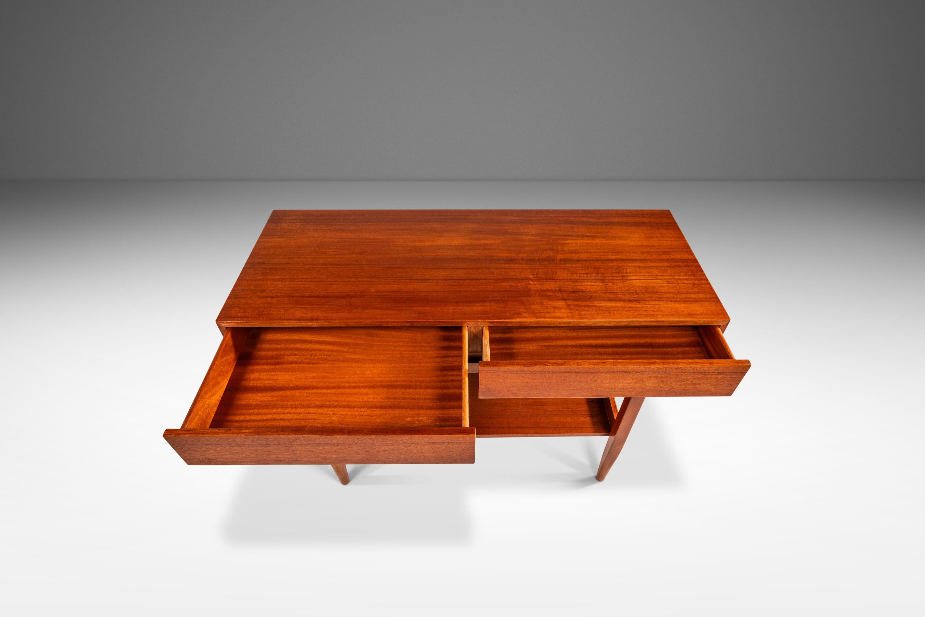 Teak Danish Modern Console Table by Ib Kofod Larsen for Faarup Møbelfabrik, 1960 For Sale 5