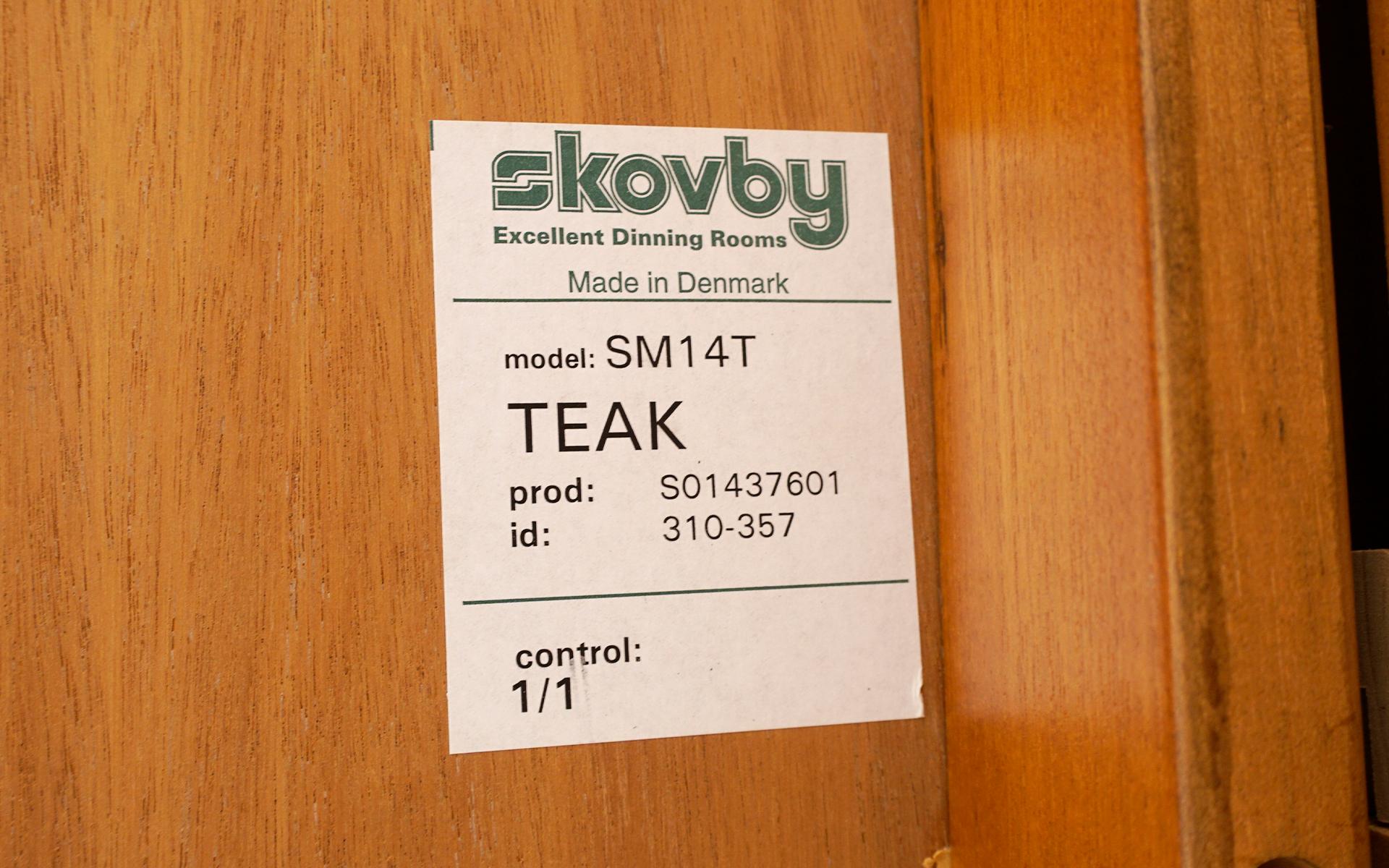 Teak Danish Modern Dining Table w/ Two Self Storing Leaves by Scovby 7