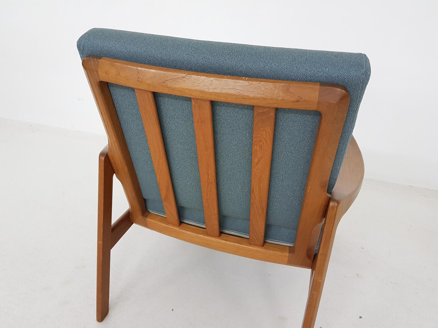 20th Century Teak Danish Modern Lounge or Armchair in New Green Fabric, Denmark, 1960s