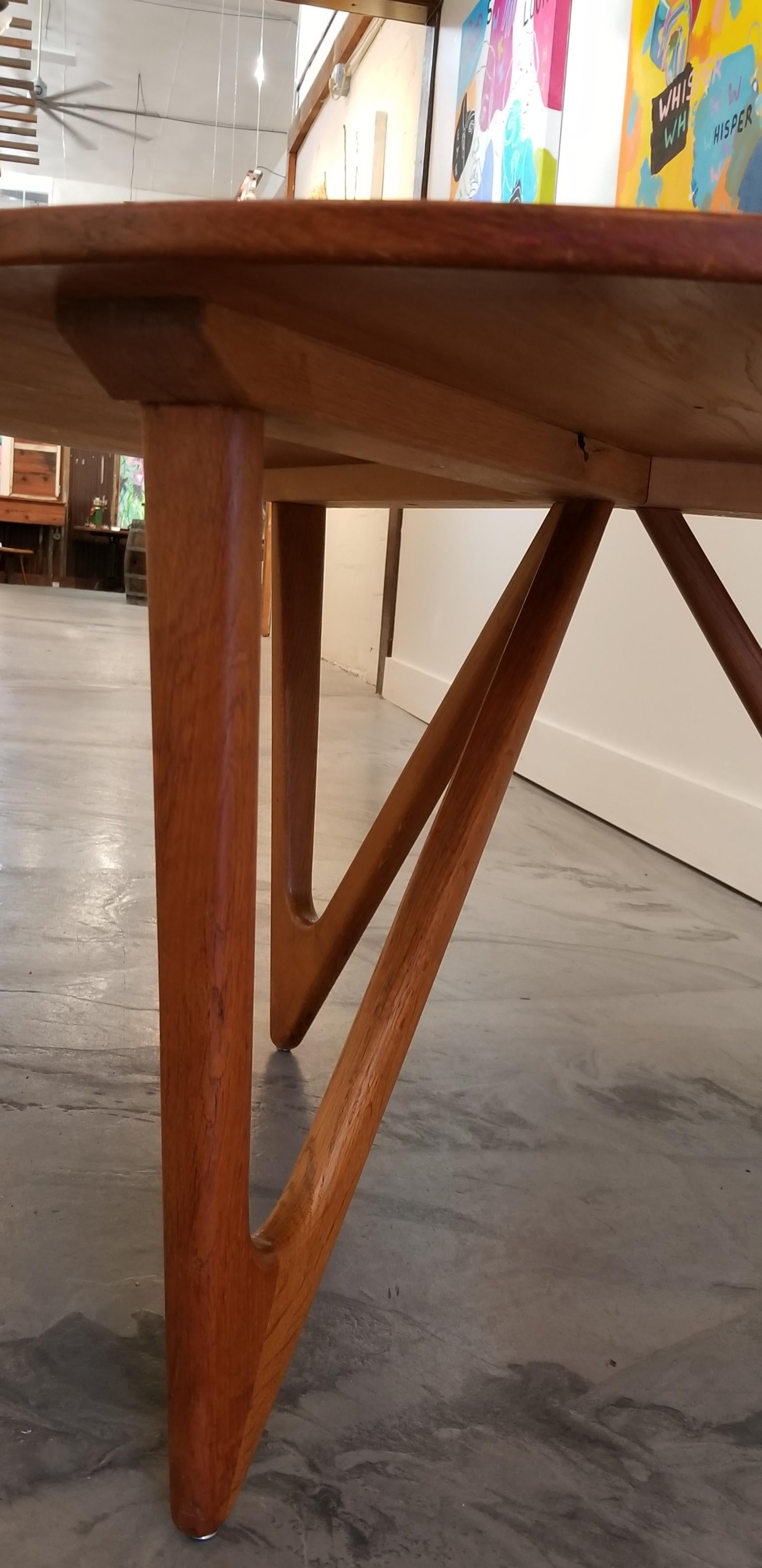 Teak Danish Modern Round Coffee or Side Table For Sale 2