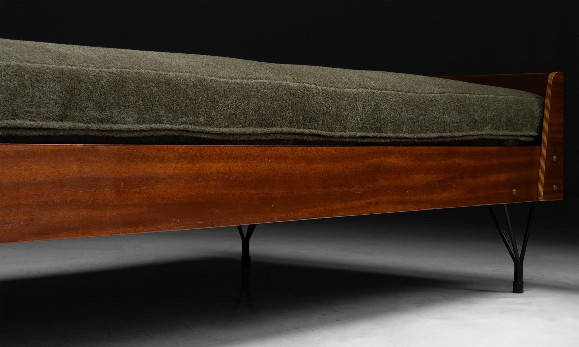 Italian Teak Daybed by Rima in Rosemary Hallgarten Wool, Italy circa 1952