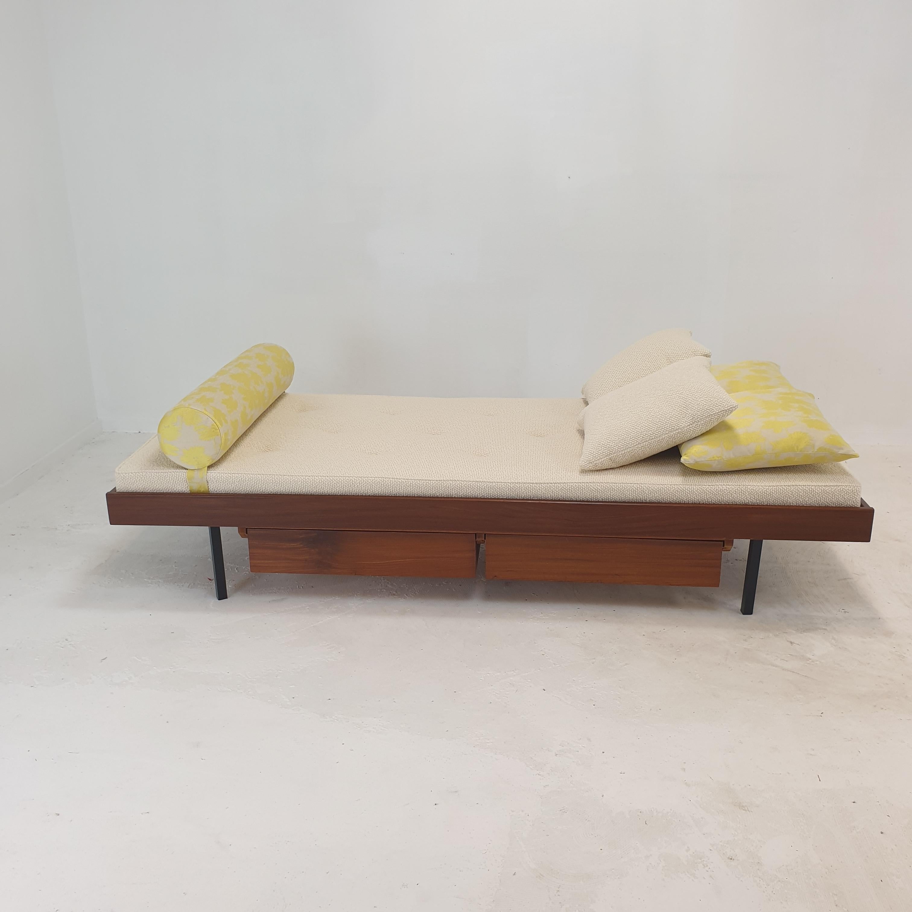 Mid-20th Century Teak Daybed with Dedar Cushions and Bolster, 1960s For Sale