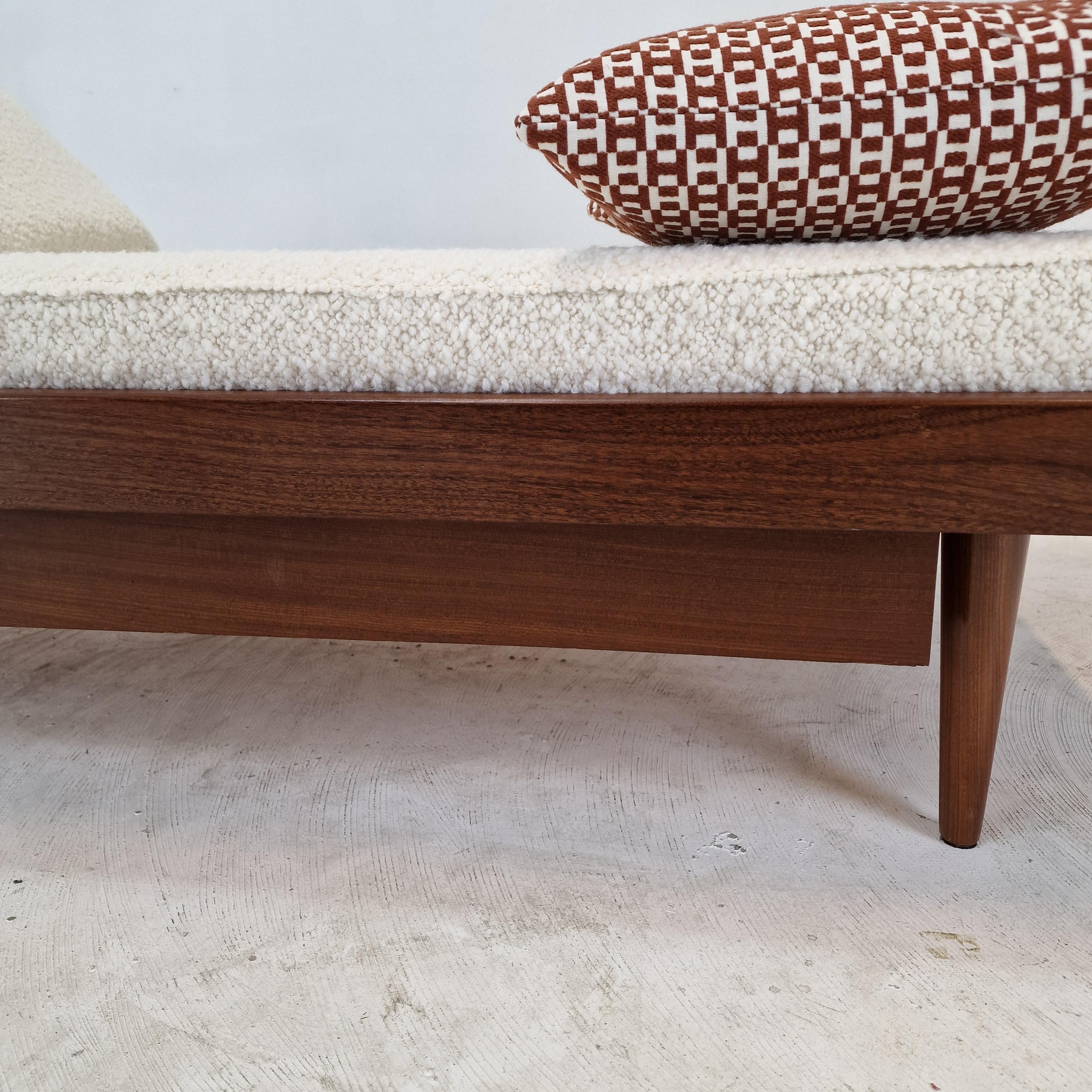 Teak Daybed with Hermes Cushions and Bolster, 1960s For Sale 5