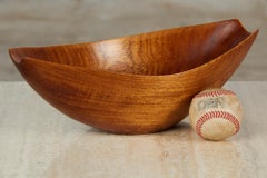 Dekorative Schale aus Teakholz