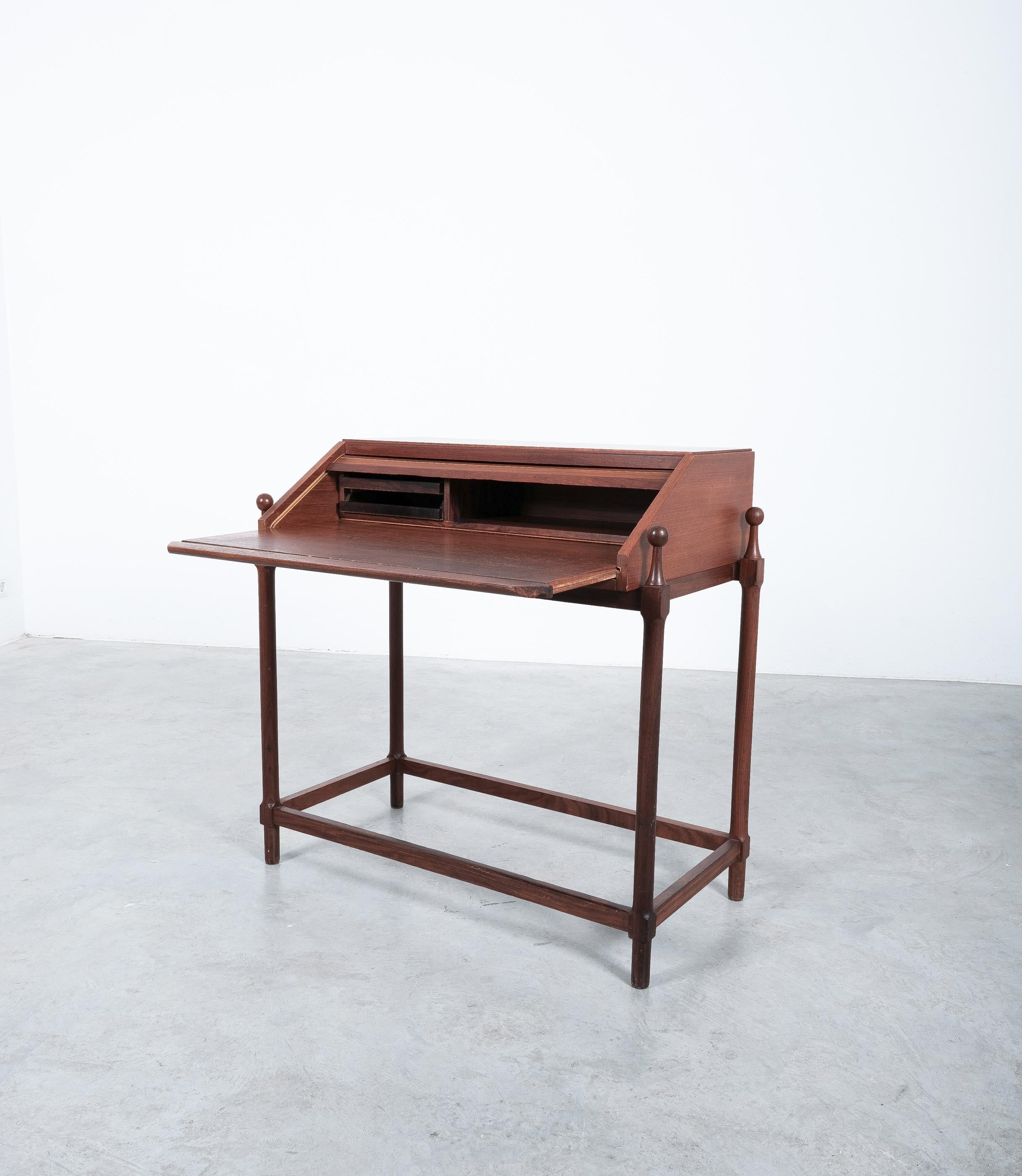 Fratelli Proserpio Writing Table Teak Desk by, Italy, Mid-Century For Sale 9