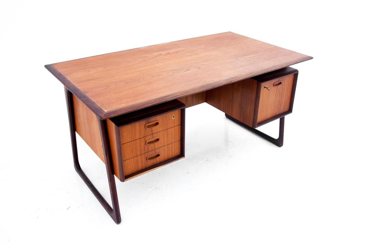 Scandinavian Modern Teak Desk, Danish Design, 1960s For Sale