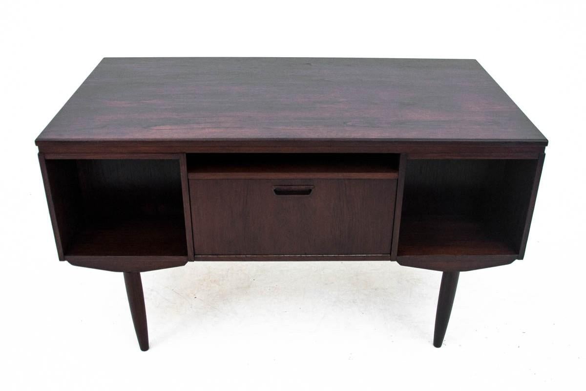 Schreibtisch aus Teakholz, dänisches Design, 1960er Jahre, neu lackiert im Angebot 3