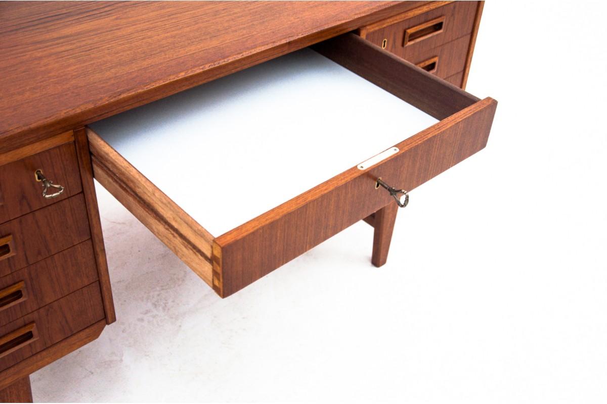 Metà XX secolo Scrivania in teak, Danimarca, anni '60. in vendita
