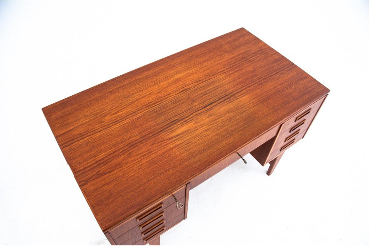 Scrivania in teak, Danimarca, anni '60. in vendita 1