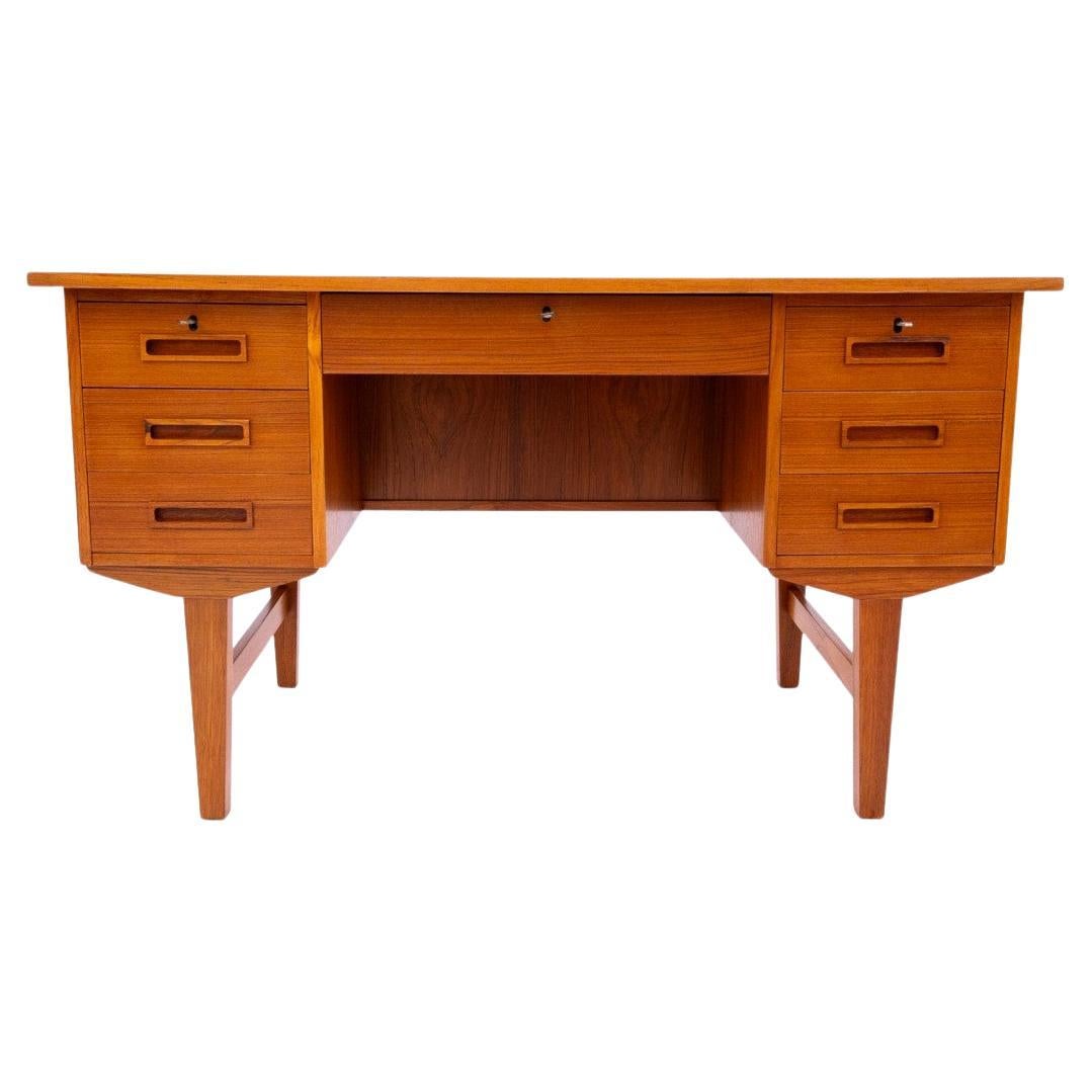 Teak desk, Denmark, 1960s.