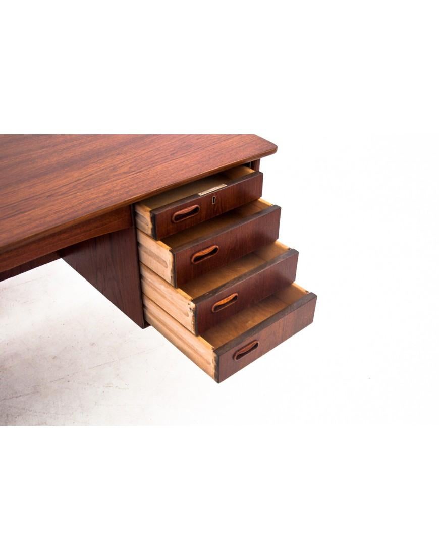 Teak Desk, designed by Svend Aage Madsen for H.P. Hansen, Denmark, 1960s In Good Condition In Chorzów, PL