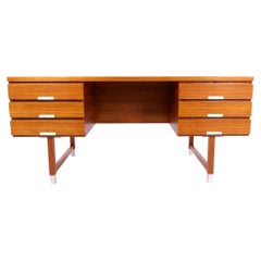 Bureau en teck, Eigil Petersens Mobelfabrik, Danemark, années 1960. Après la rénovation.