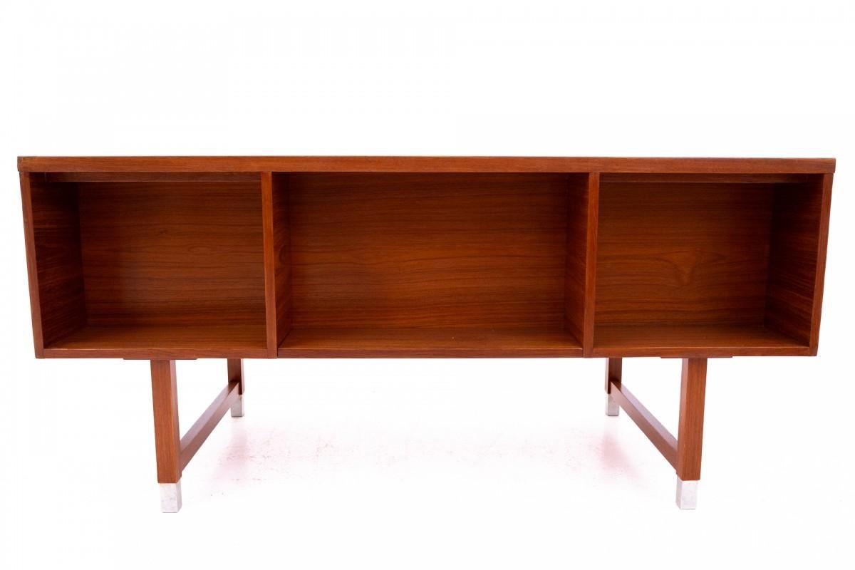 Teak Desk, Eigil Petersens Mobelfabrik, Denmark, 1970s. 4