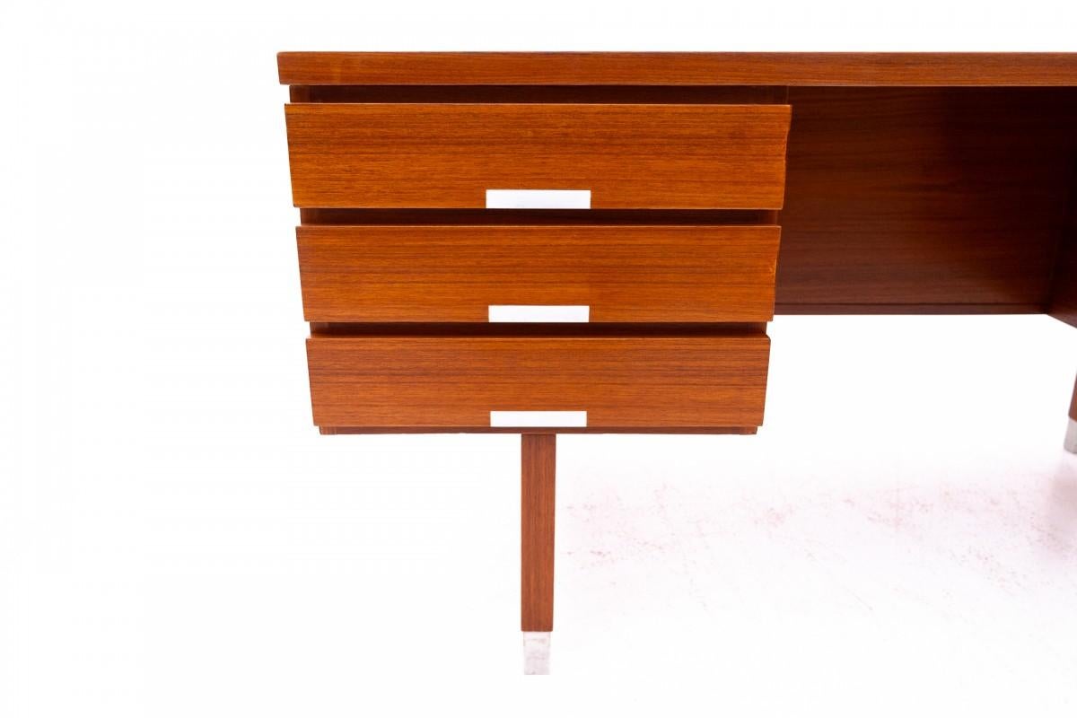 Late 20th Century Teak Desk, Eigil Petersens Mobelfabrik, Denmark, 1970s.