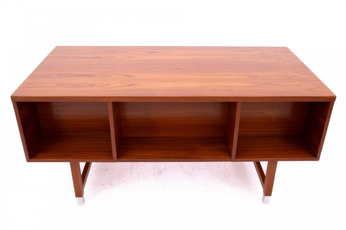 Teak Desk, Eigil Petersens Mobelfabrik, Denmark, 1970s. 3