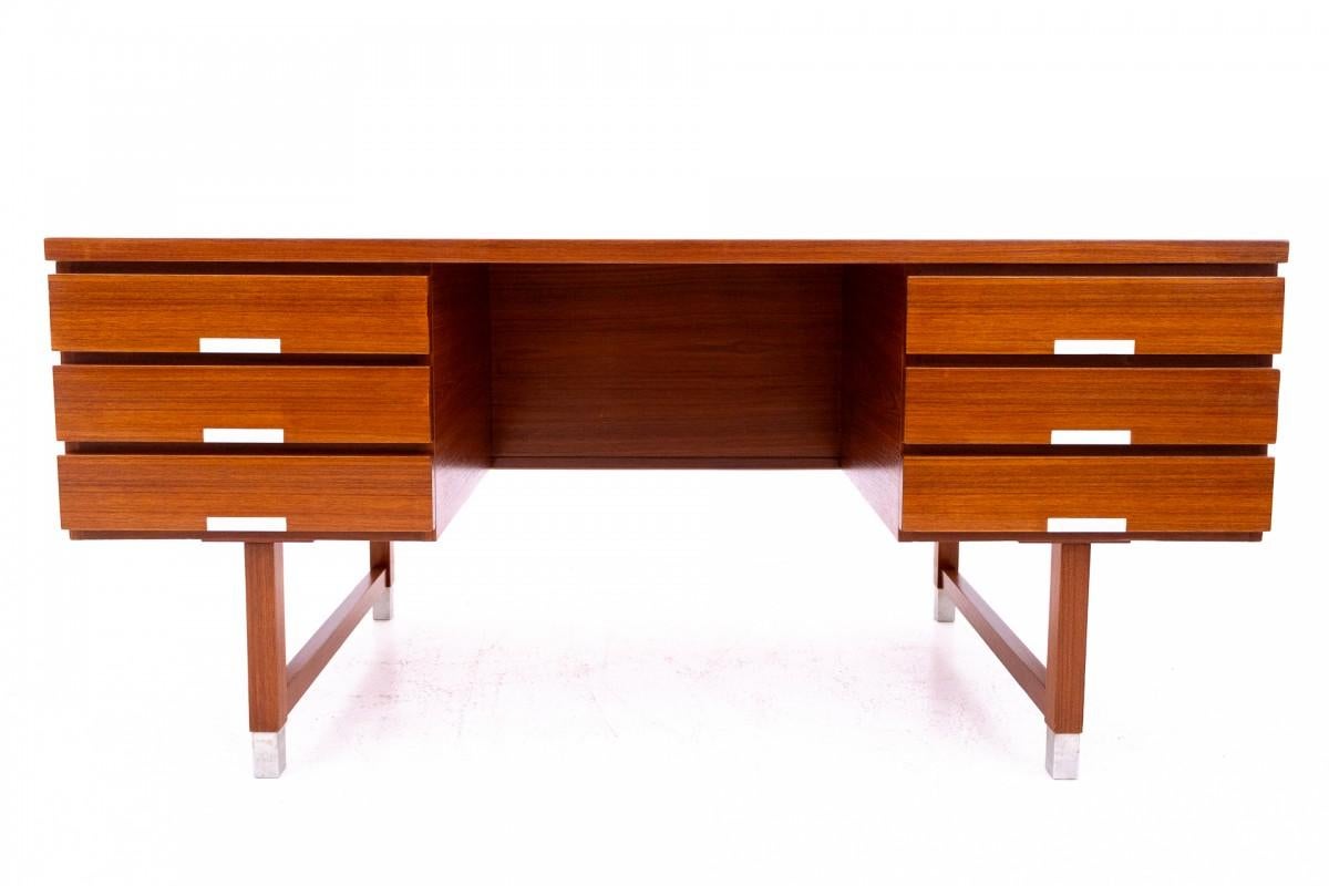 Schreibtisch aus Teakholz, Eigil Petersens Mobelfabrik, Dänemark, 1970er Jahre.