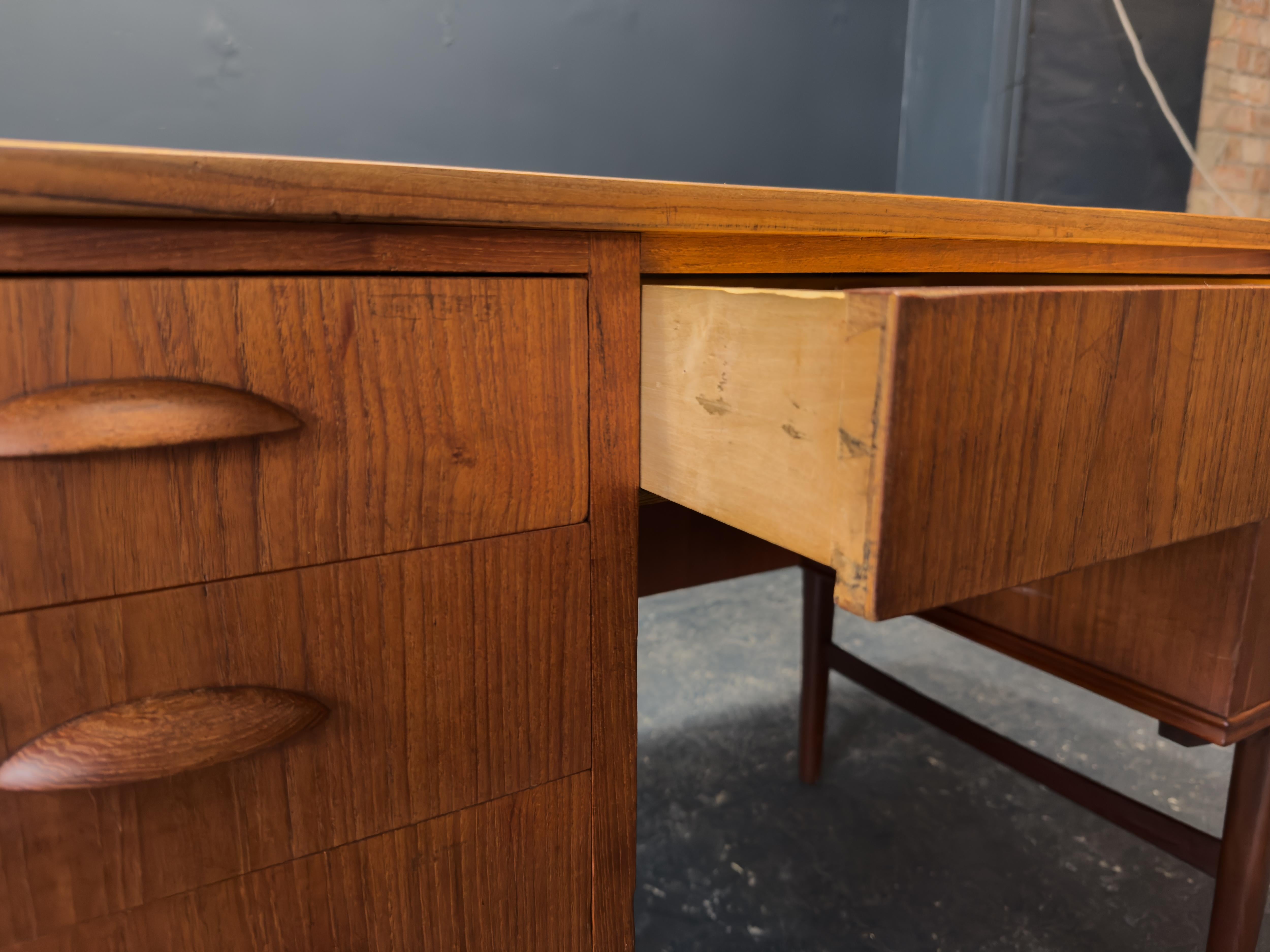 Scrivania in teak in vendita 5