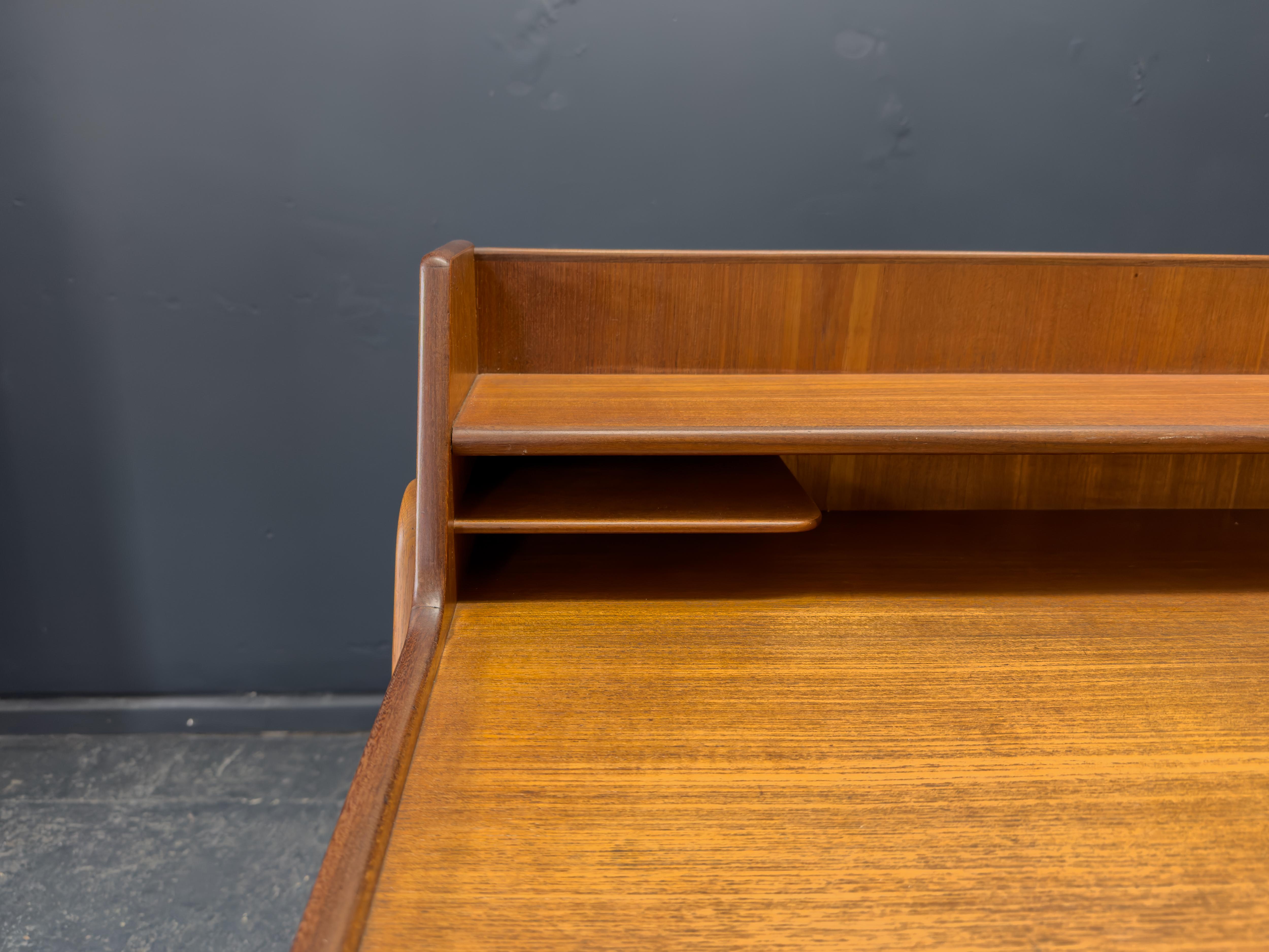 Teak Scrivania in teak in vendita