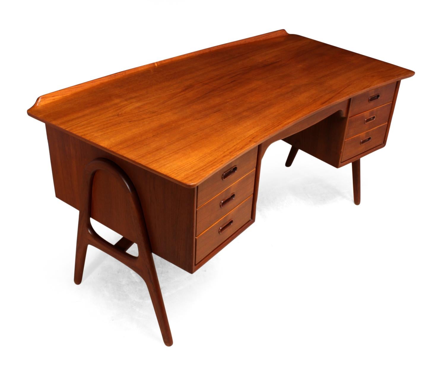 Scandinavian Teak Desk, Model SH 180, by Svend Madsen for Sigurd Hansen