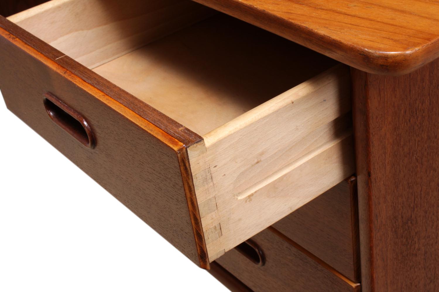 Teak Desk, Model SH 180, by Svend Madsen for Sigurd Hansen 1