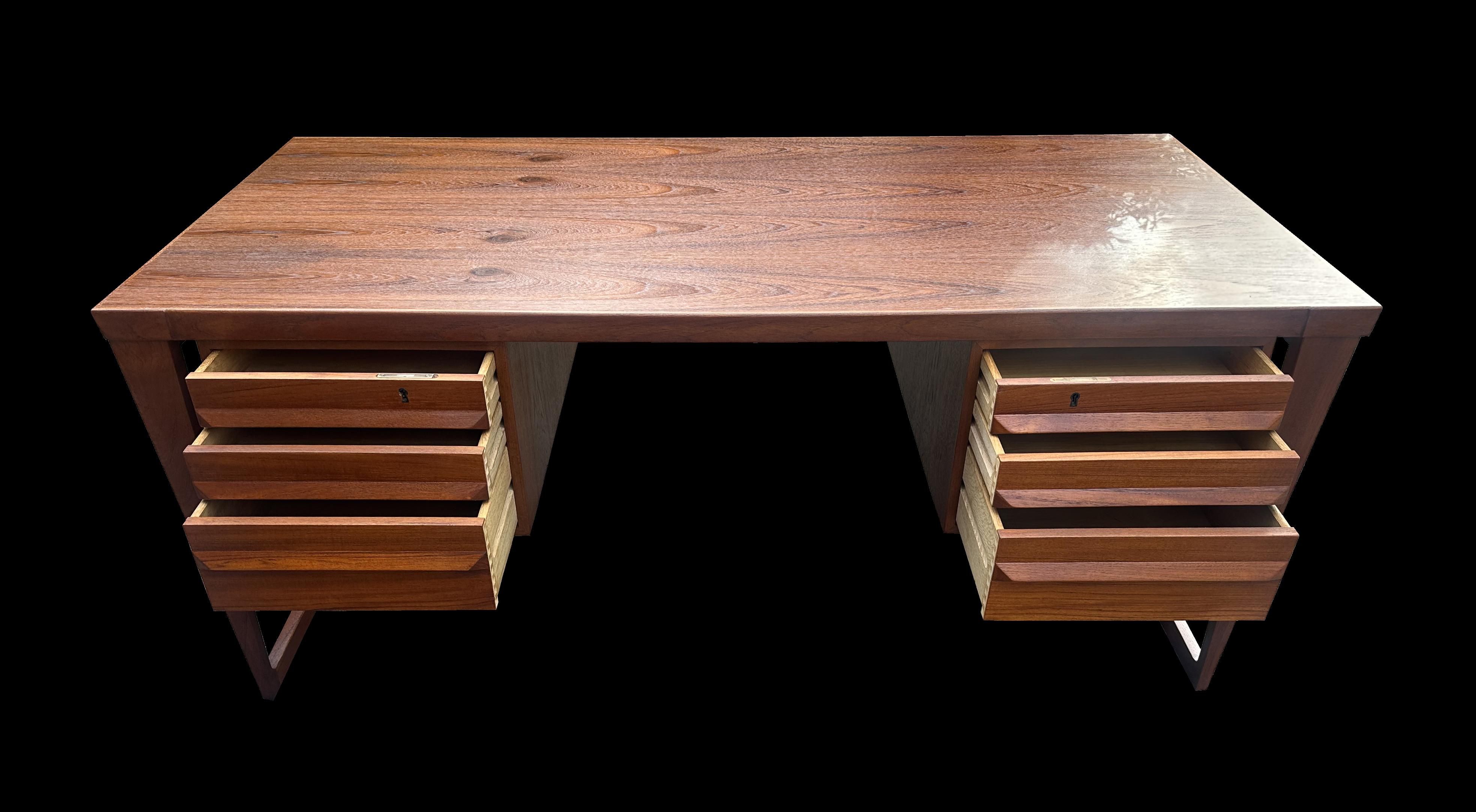 20th Century Teak Desk Model70 by Kai Kristiansen for Feldballe Mobelfabrik For Sale