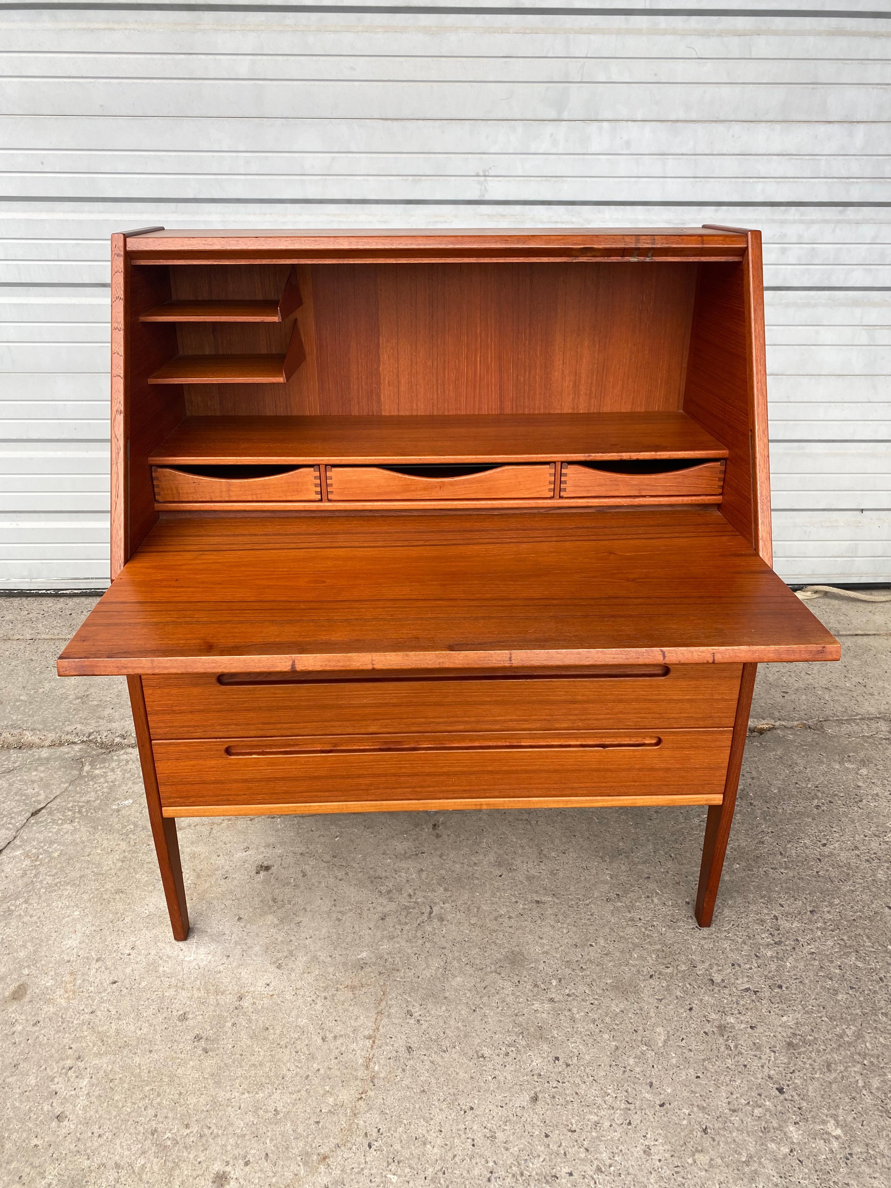 Teak Desk / Vanity Secretary, Denmark, Attributed to Gunnar Nielsen Tibergaard 1