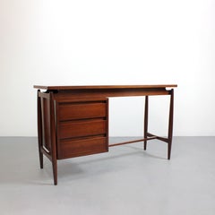 Scrivania in teak con tre cassetti laterali - 1960 circa - Spagna