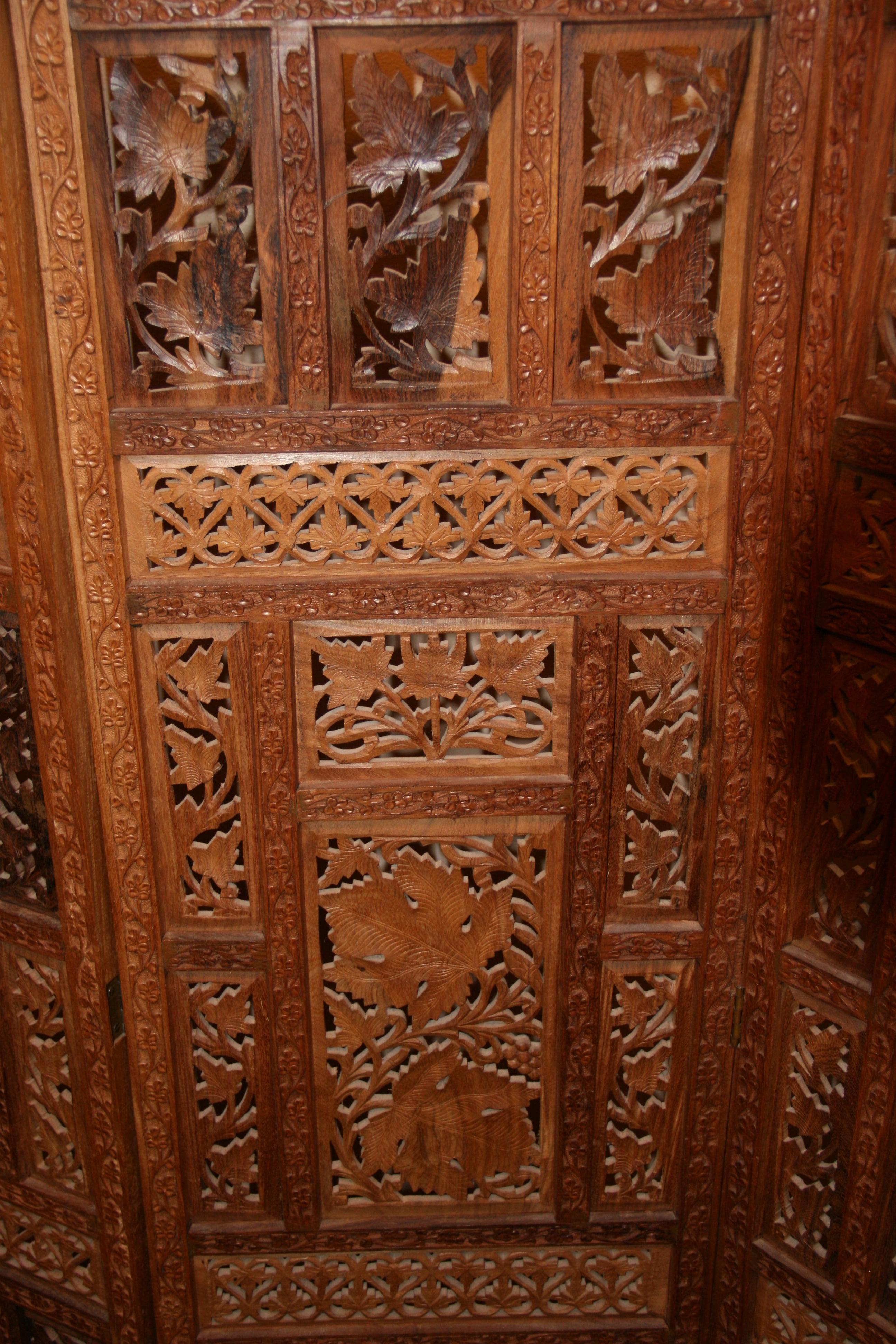 Hand-Crafted Teak Detailed Carved Three Panel Room Screen For Sale