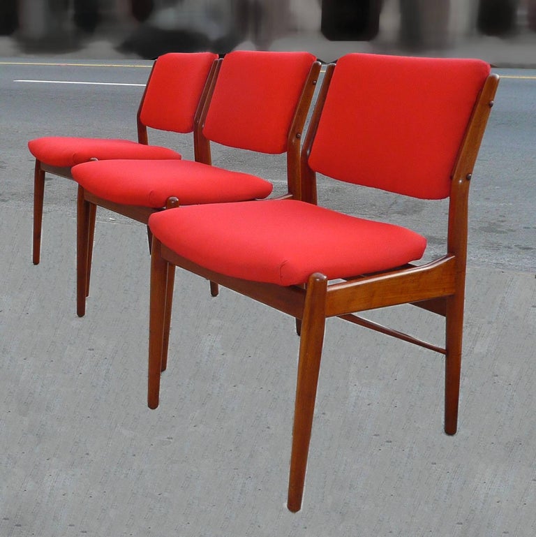 Scandinavian Modern Teak Dining Chairs by Arne Vodder for Sibast Mobler For Sale