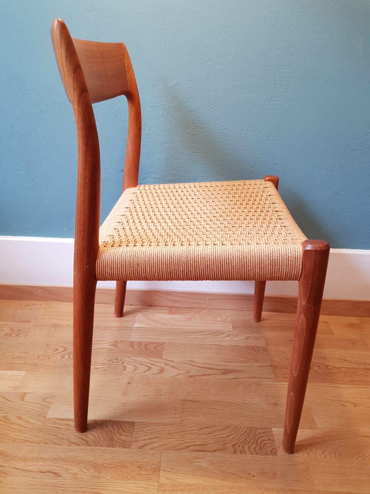 Teak Dining Chairs No. 75 from N.O. Møller for J.L. Møller, 1960 Set of 4 In Good Condition In Berne, CH