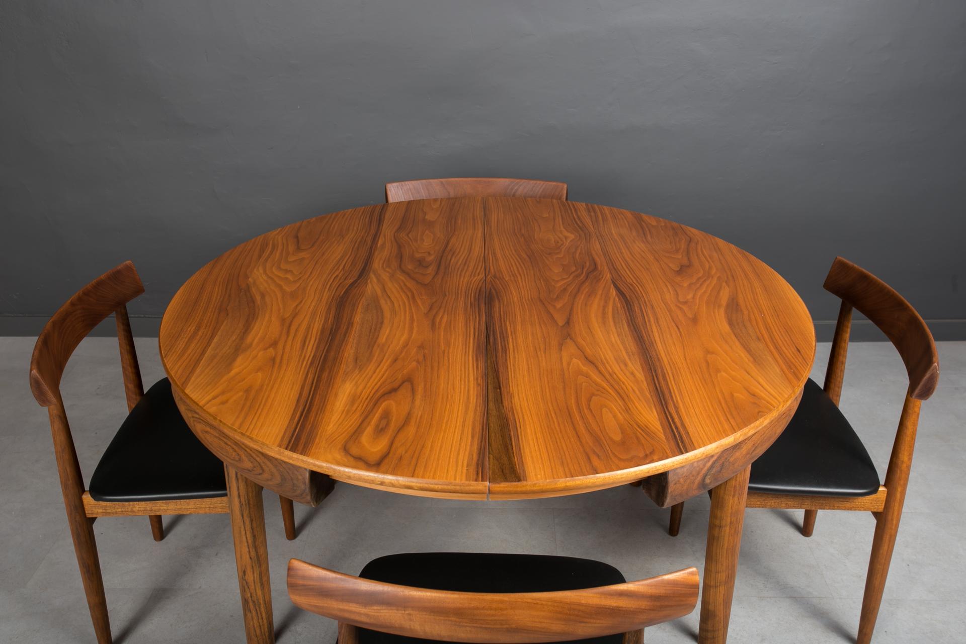 Teak Dining Set, 4 Chairs, Round Table, designed by Hans Olsen, Denmark, 1960s In Good Condition In Wrocław, Poland