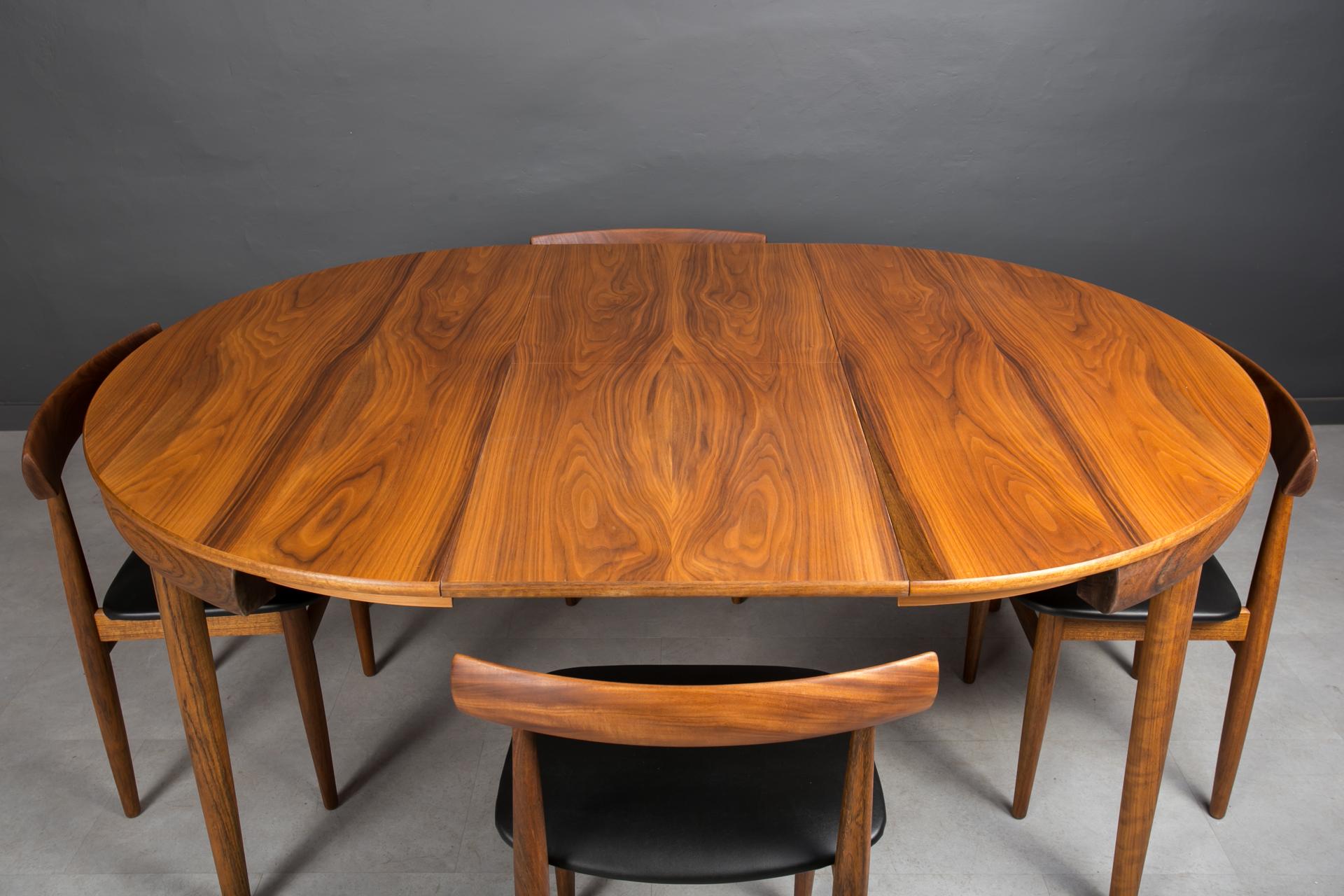 Mid-20th Century Teak Dining Set, 4 Chairs, Round Table, designed by Hans Olsen, Denmark, 1960s