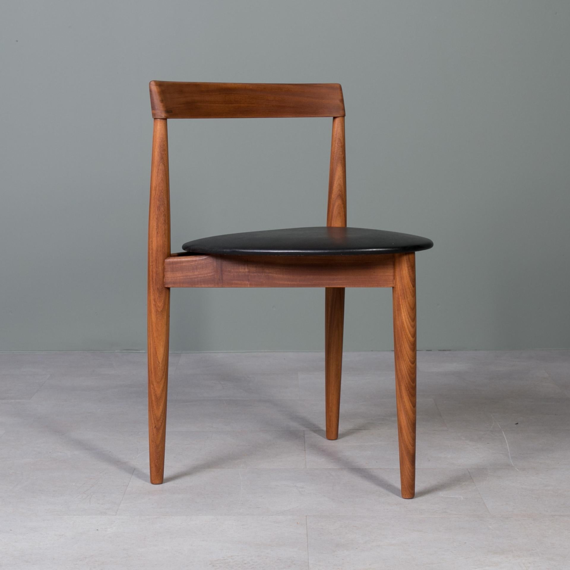Teak Dining Set by Hans Olsen, 4 Chairs, Round Table, Danish Modern, 1950s For Sale 5