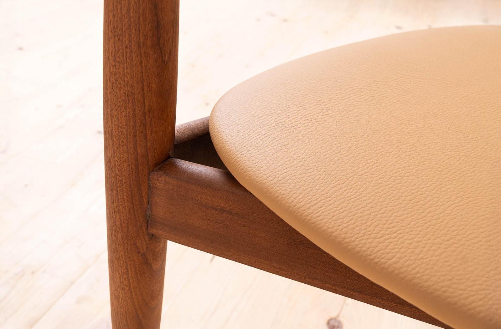 Teak Dining Set by Hans Olsen, 4 Chairs, Round Table, Danish Modern, 1950s For Sale 7