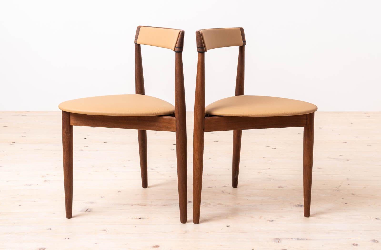 Teak Dining Set by Hans Olsen, 4 Chairs, Round Table, Danish Modern, 1950s For Sale 1