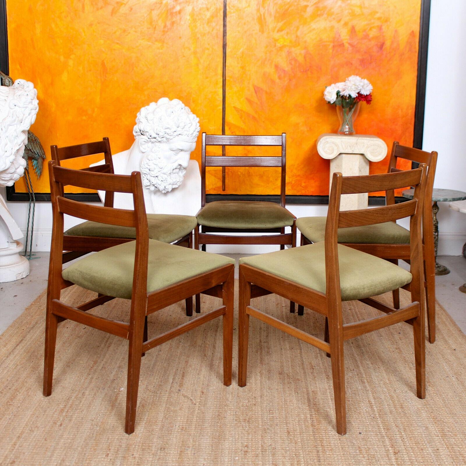 English Teak Dining Table and 5 Chairs MCM, 1970s