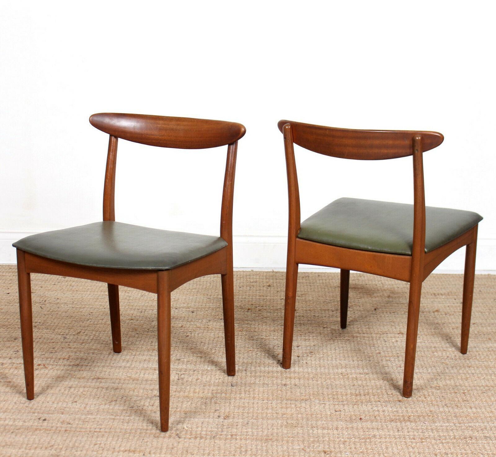 thomas table and chairs