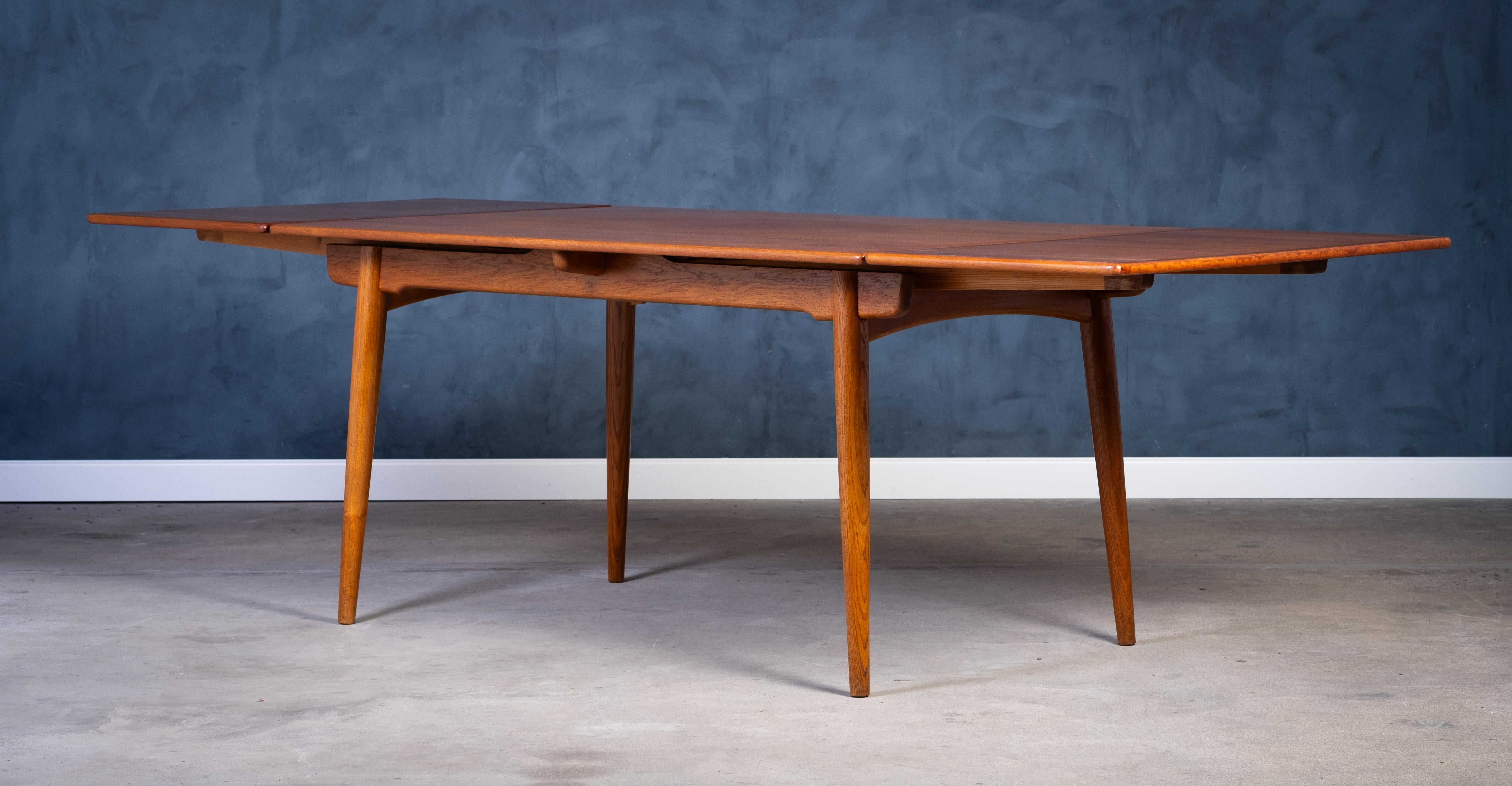 Mesa de comedor de teca AT-312 de Hans J. Wegner para Andres Tuck, años 50 Danés en venta