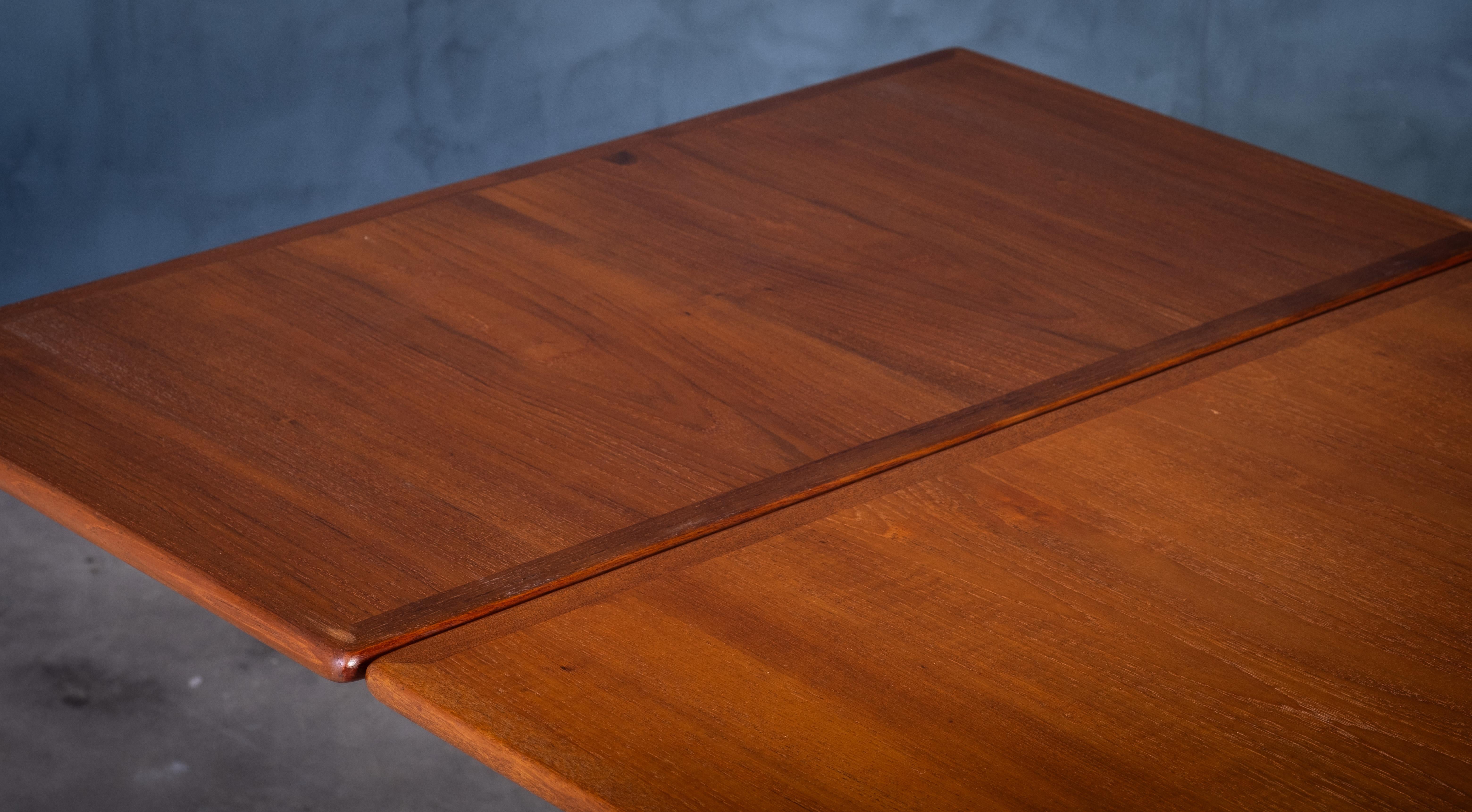 Mesa de comedor de teca AT-312 de Hans J. Wegner para Andres Tuck, años 50 en venta 2