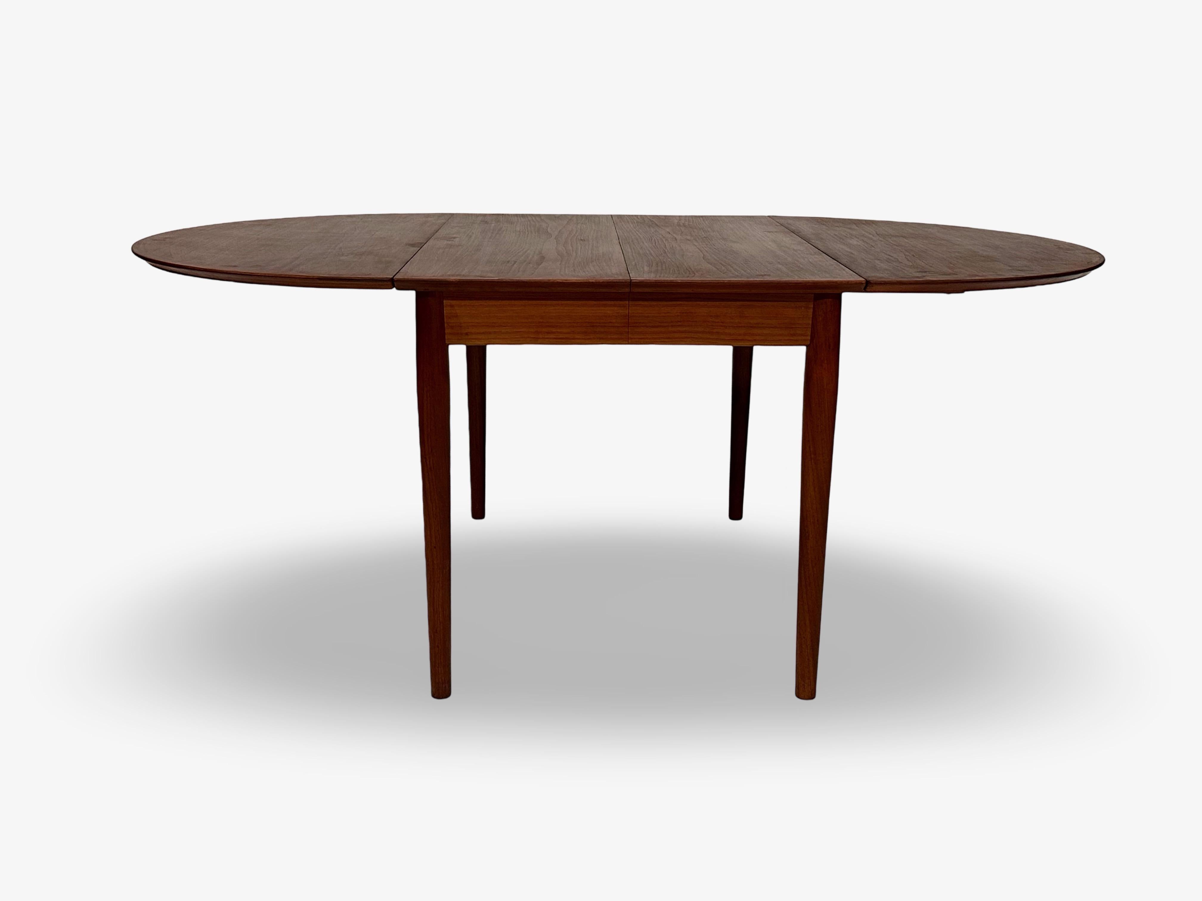 Danois Table de salle à manger en teck par Arne Vodder / Sibast Møbler, Danemark. en vente