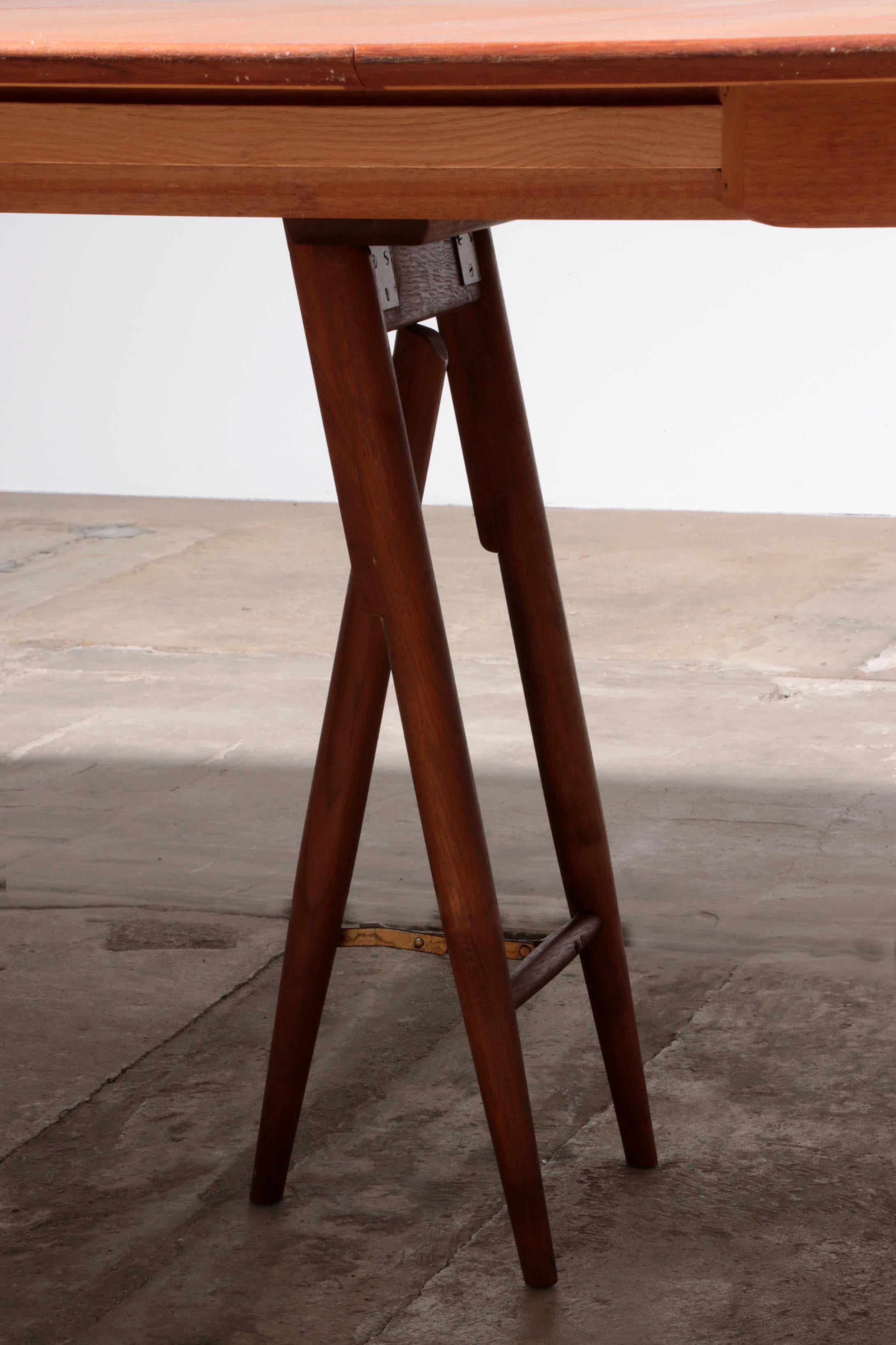 Teak Dining Table from the 1960s by Henning Kjærnulf Model 62 For Sale 6