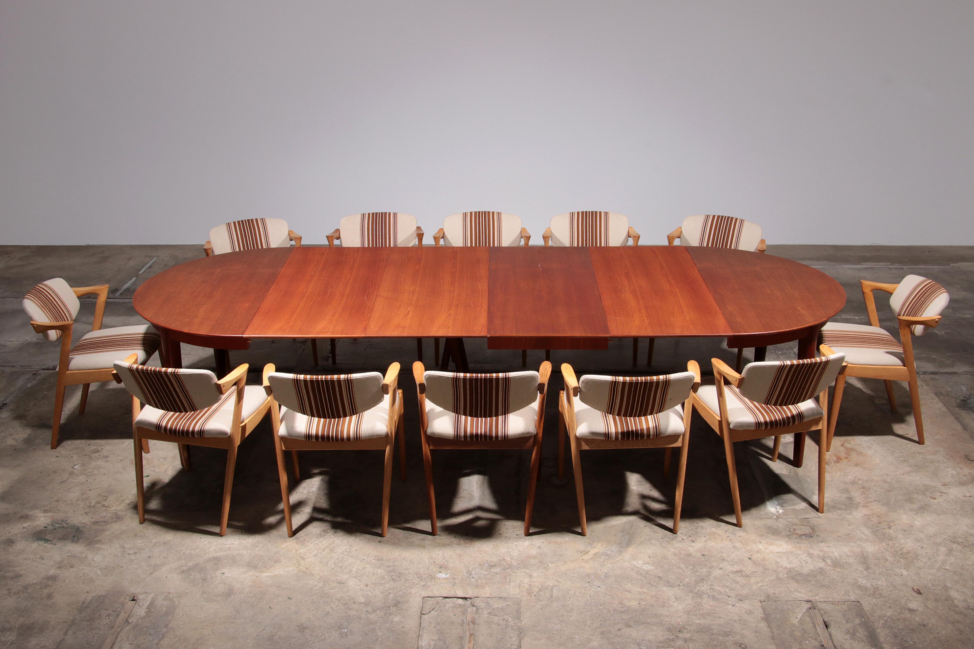Teak Dining Table from the 1960s by Henning Kjærnulf Model 62 For Sale 1