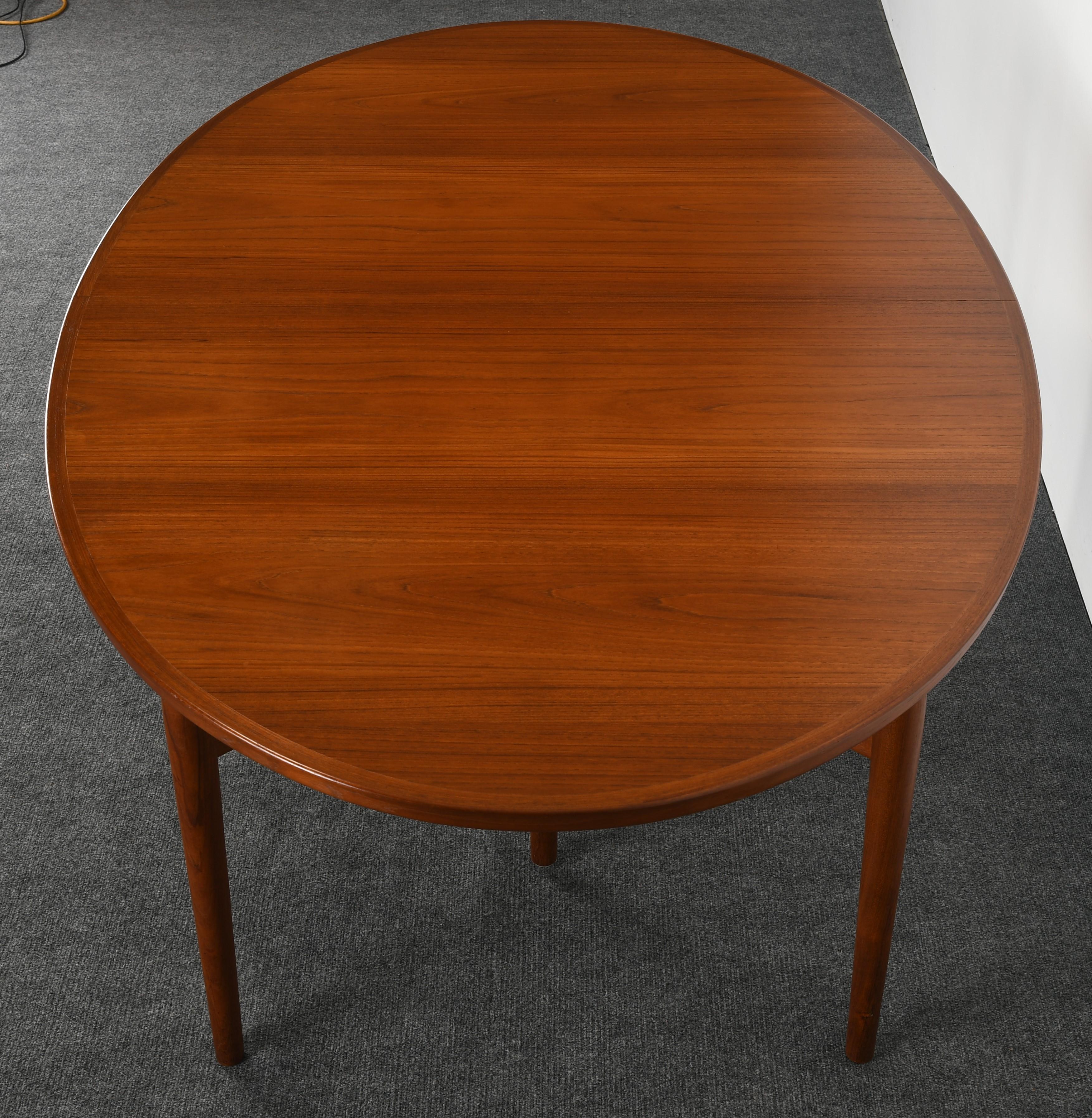 Danish Teak Dining Table Model 212 by Arne Vodder for Sibast, 1950s