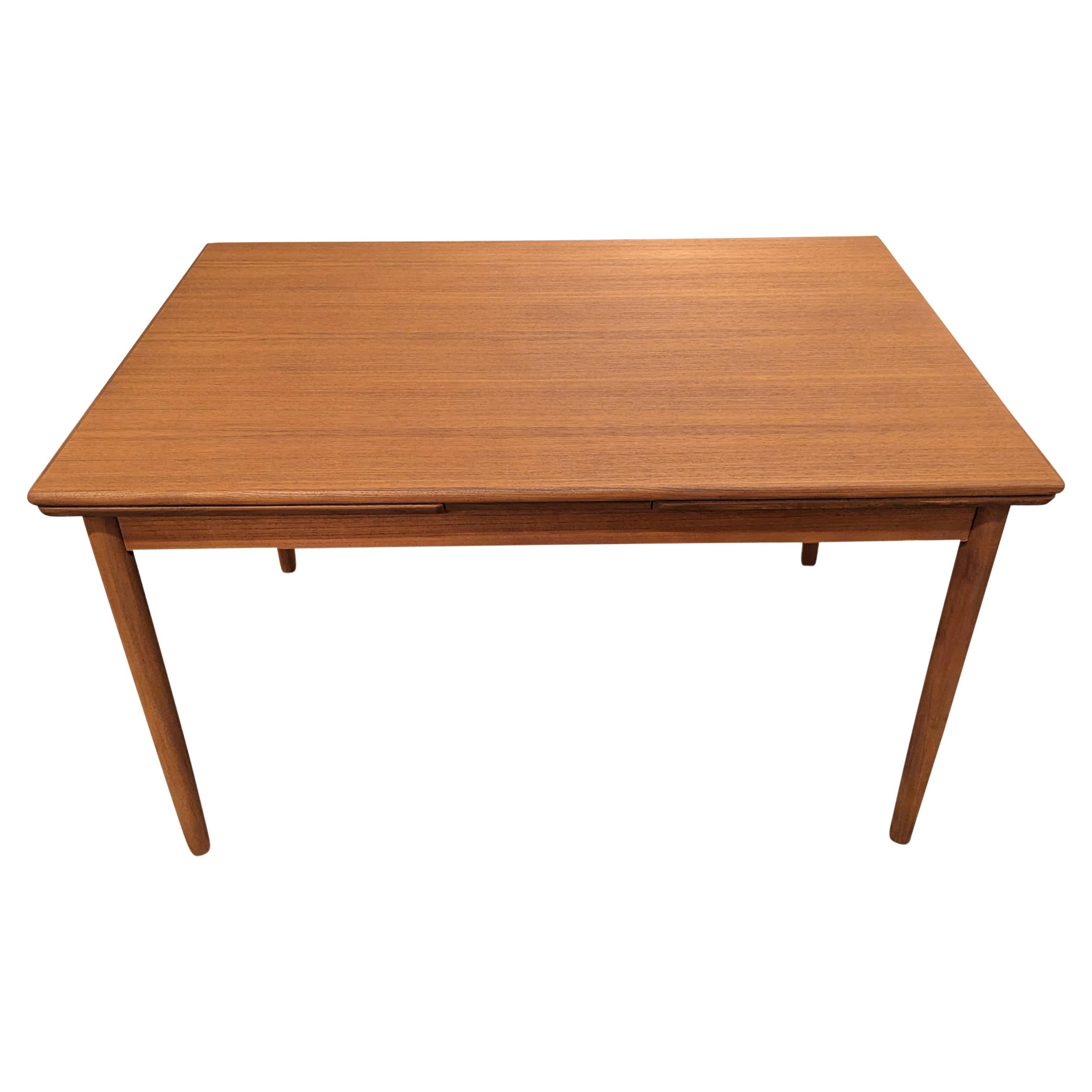 Teak Dining Table w 2 Hidden Leaves - 022459 Vintage Danish  For Sale